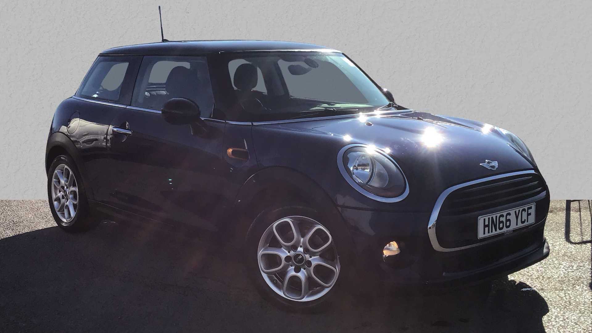 Main listing image - MINI Hatchback