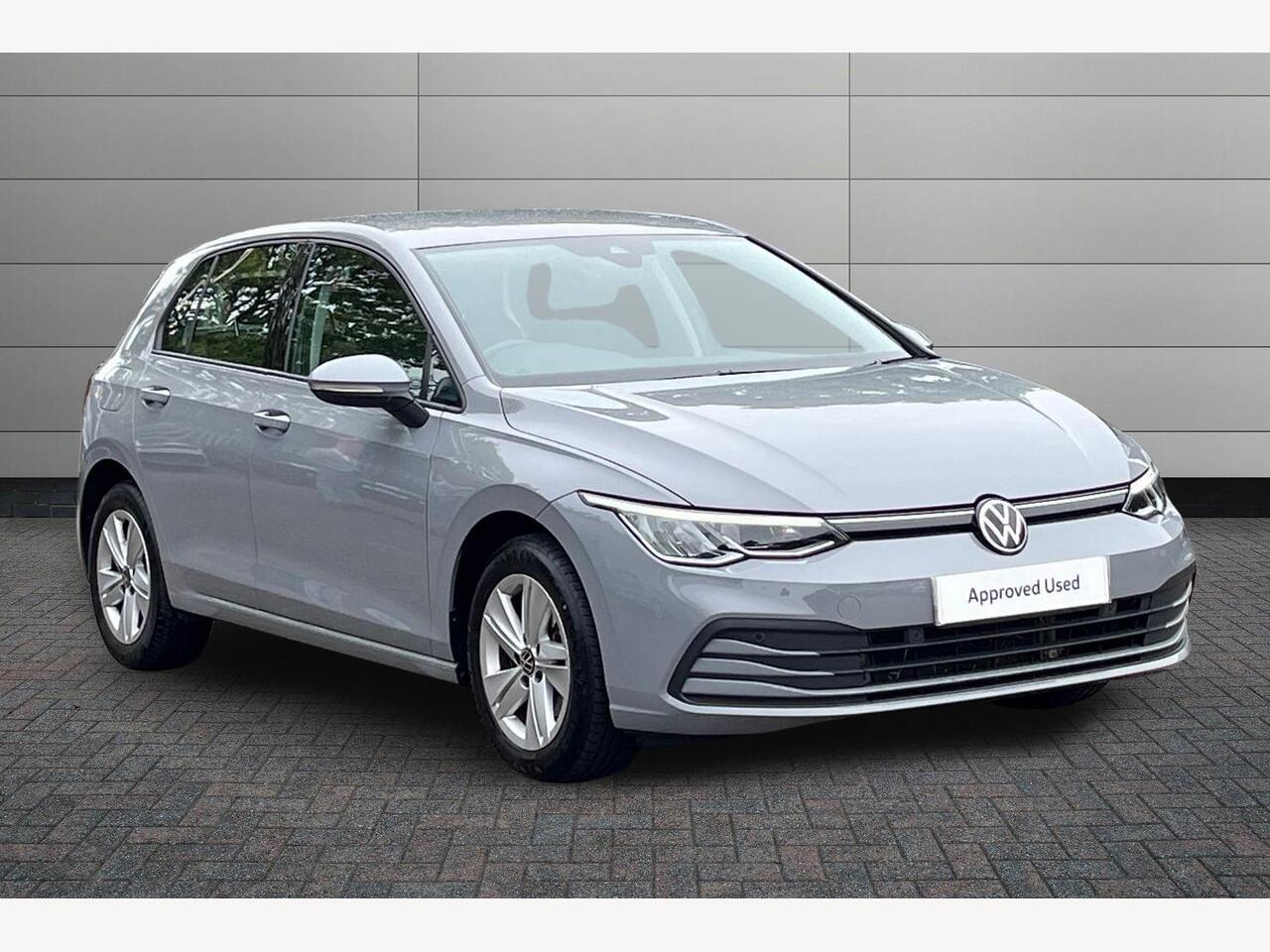 Main listing image - Volkswagen Golf