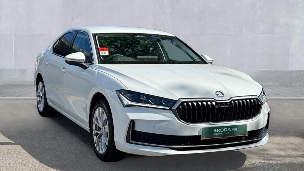 Main listing image - Skoda Superb