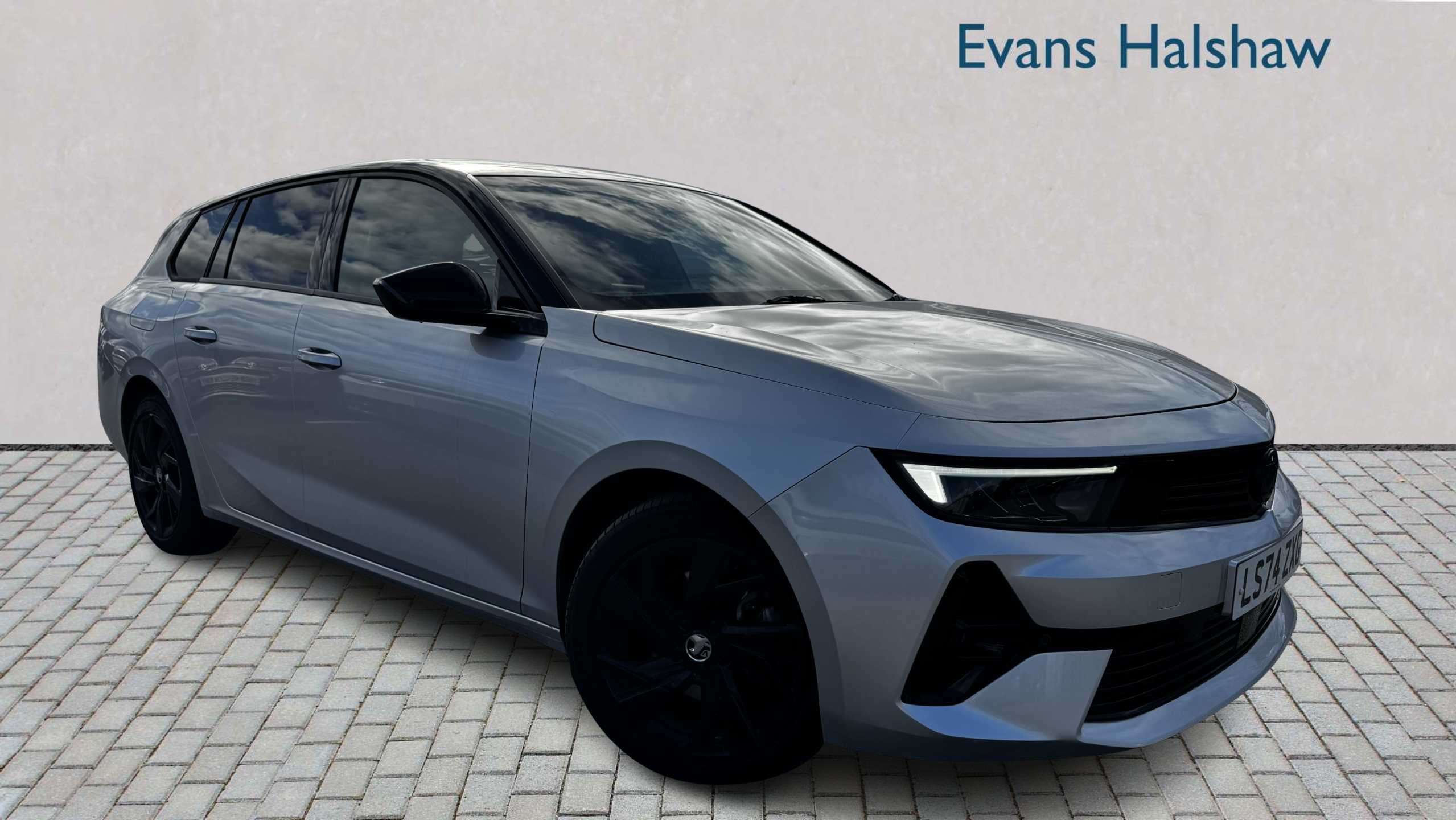 Main listing image - Vauxhall Astra Sports Tourer