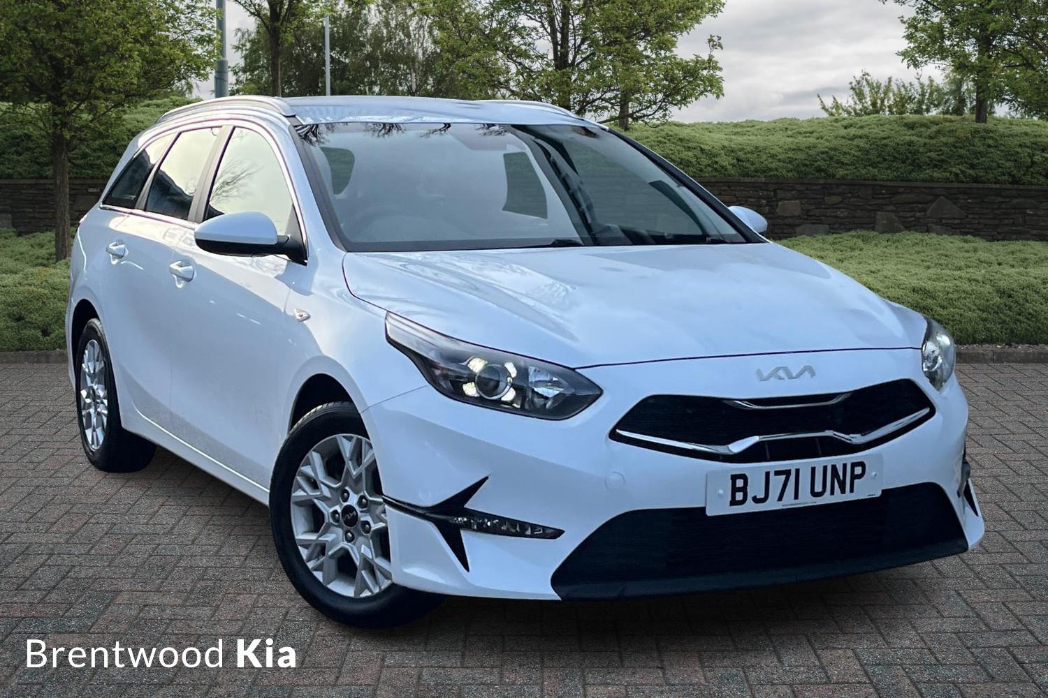 Main listing image - Kia Ceed SW