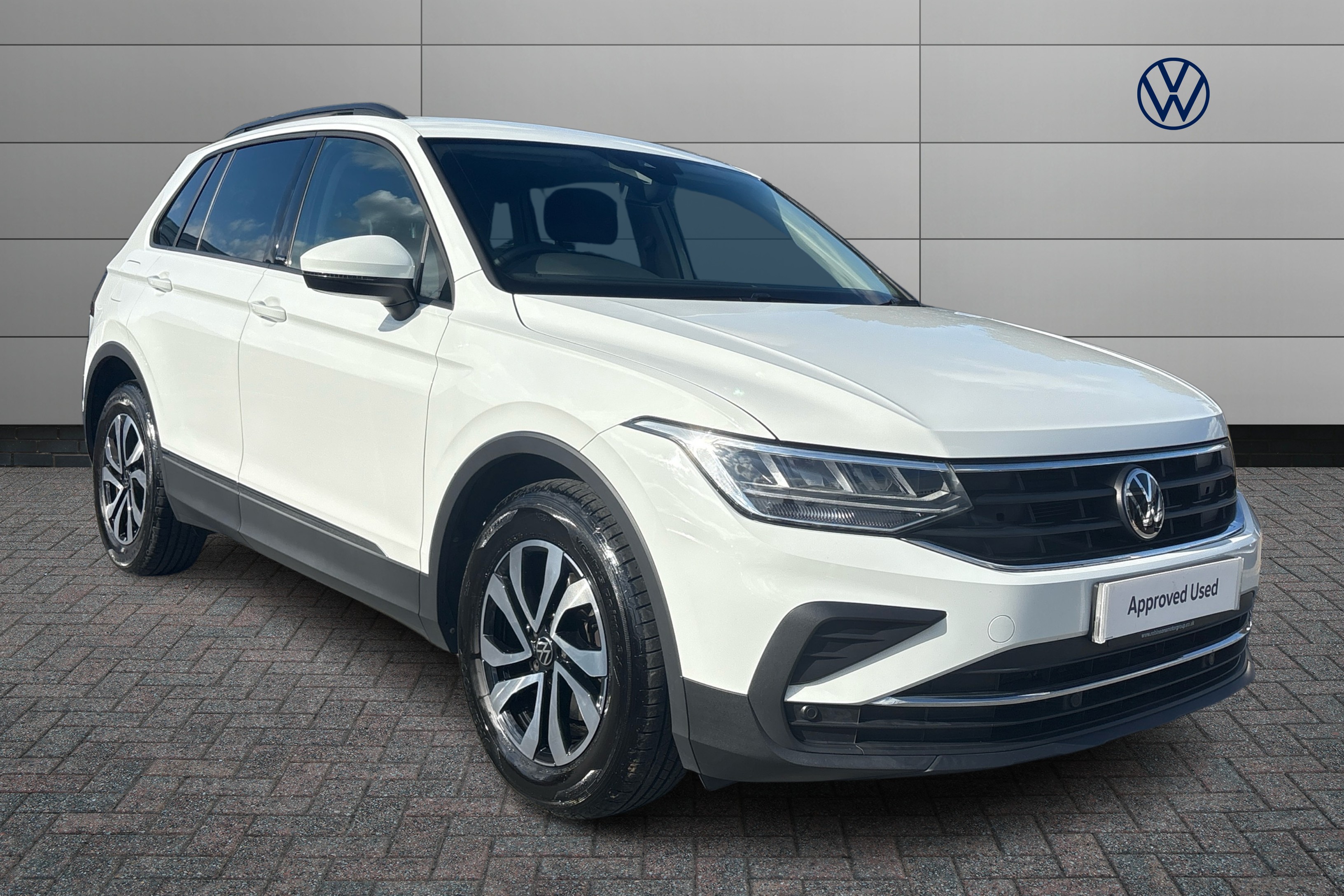 Main listing image - Volkswagen Tiguan