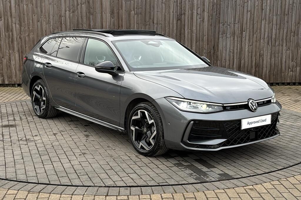 Main listing image - Volkswagen Passat Estate