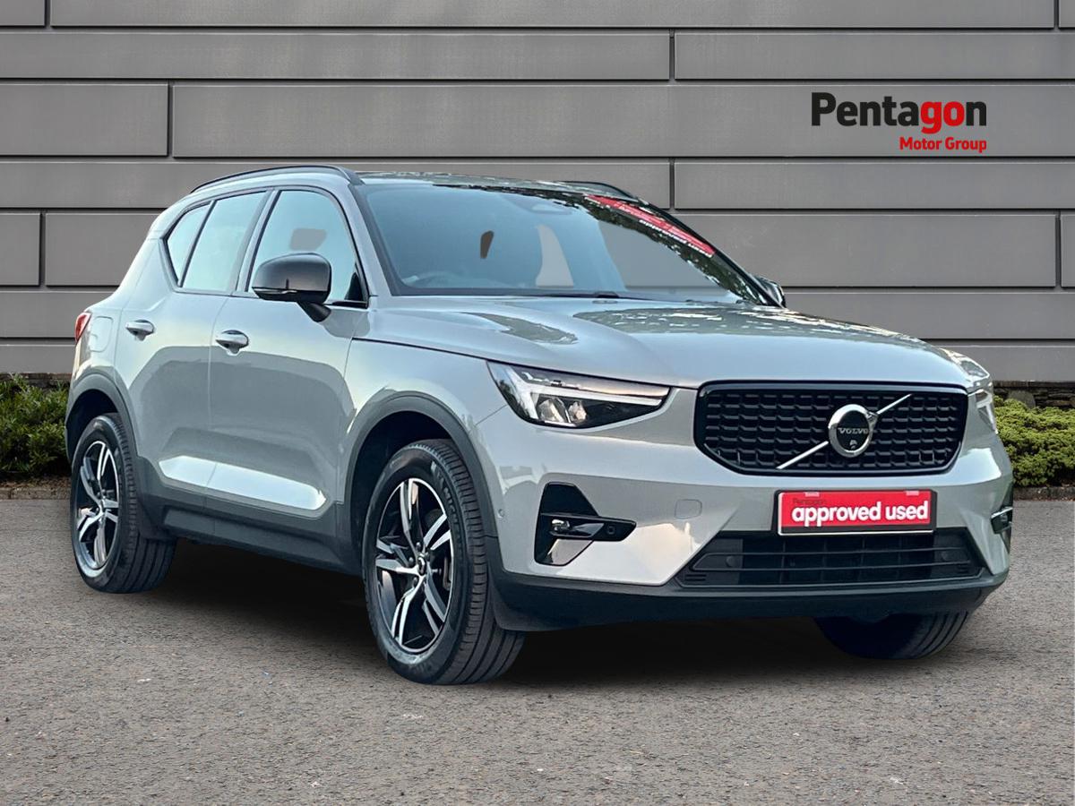 Main listing image - Volvo XC40