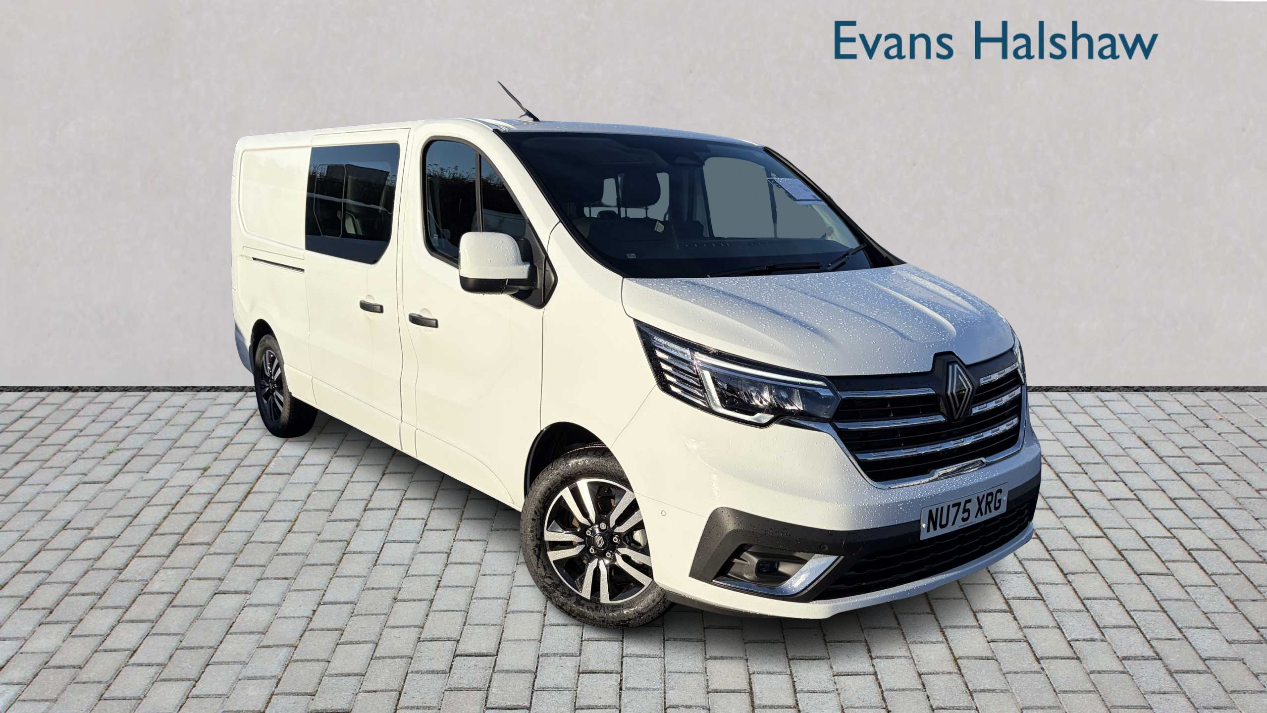 Main listing image - Renault Trafic