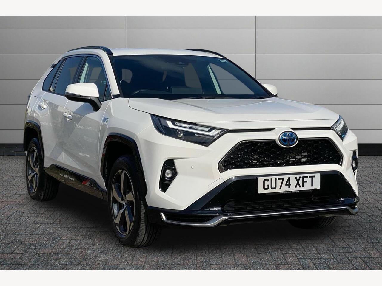 Main listing image - Toyota RAV4