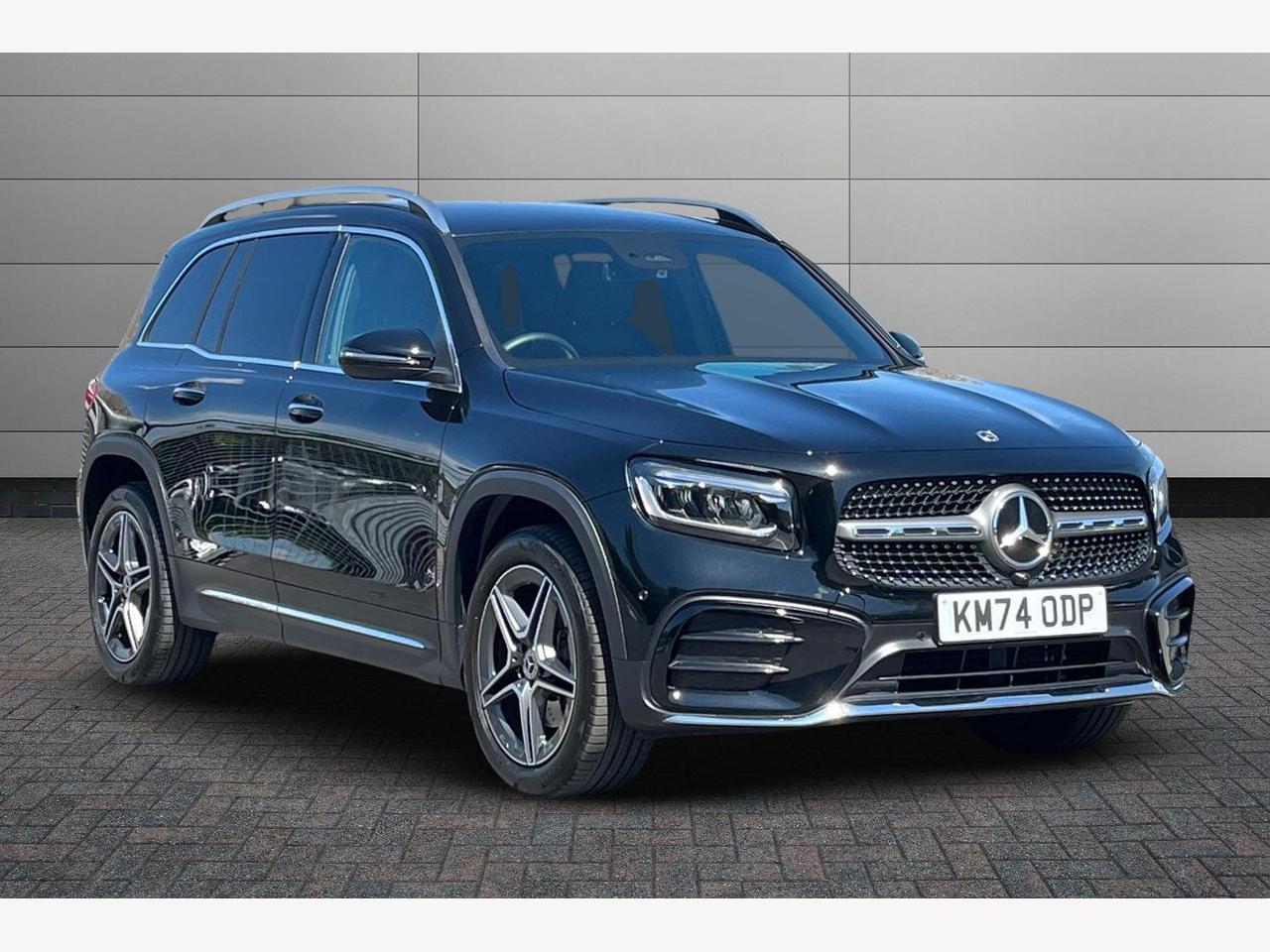 Main listing image - Mercedes-Benz GLB