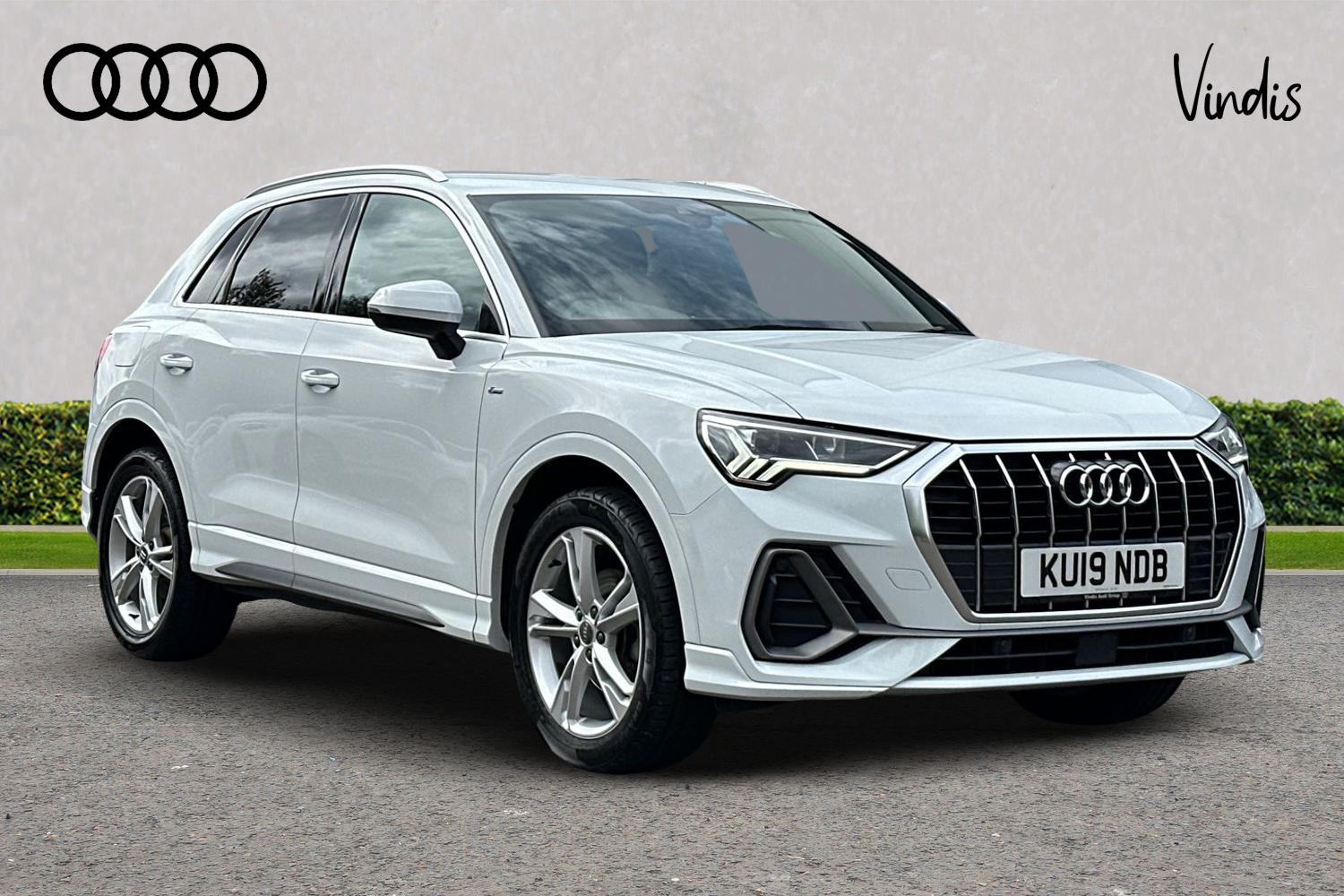 Main listing image - Audi Q3