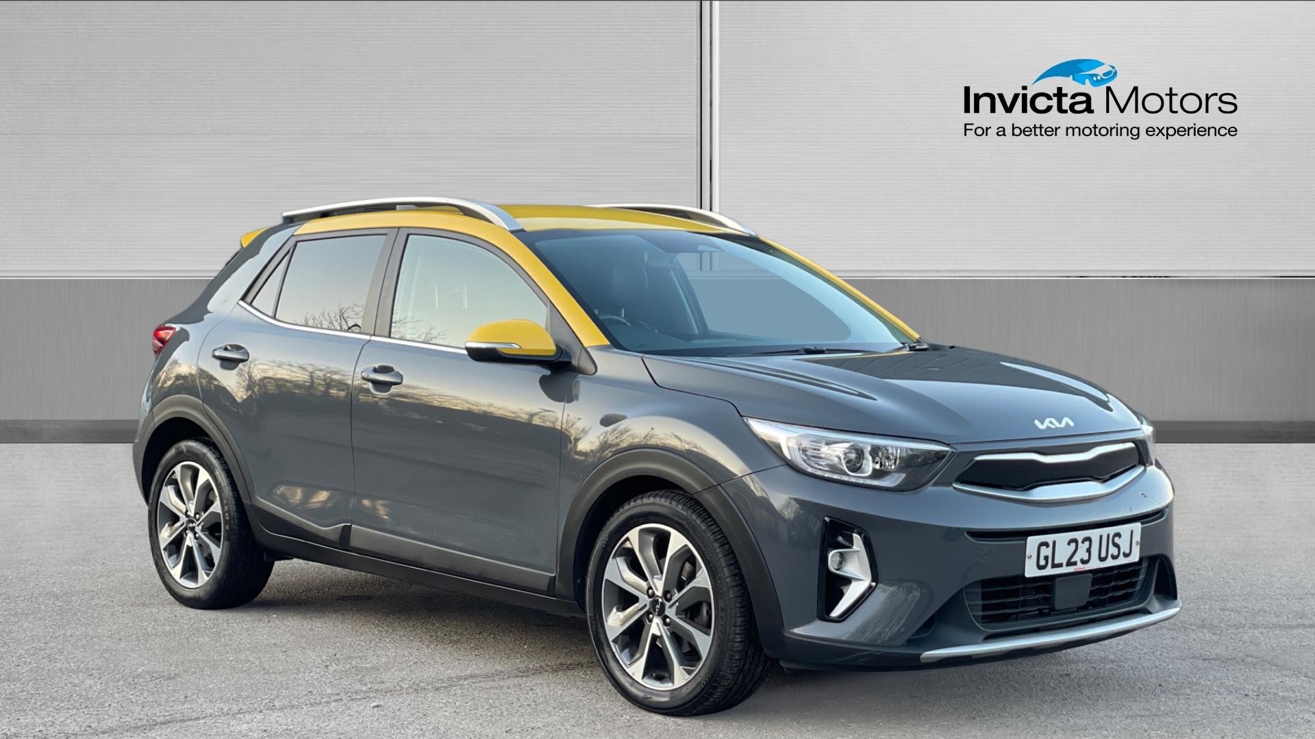 Main listing image - Kia Stonic