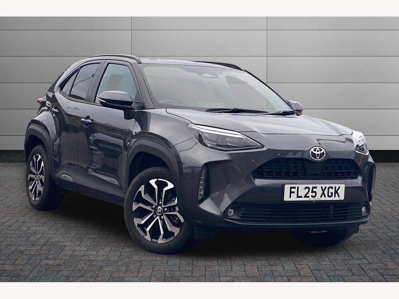 Main listing image - Toyota Yaris Cross