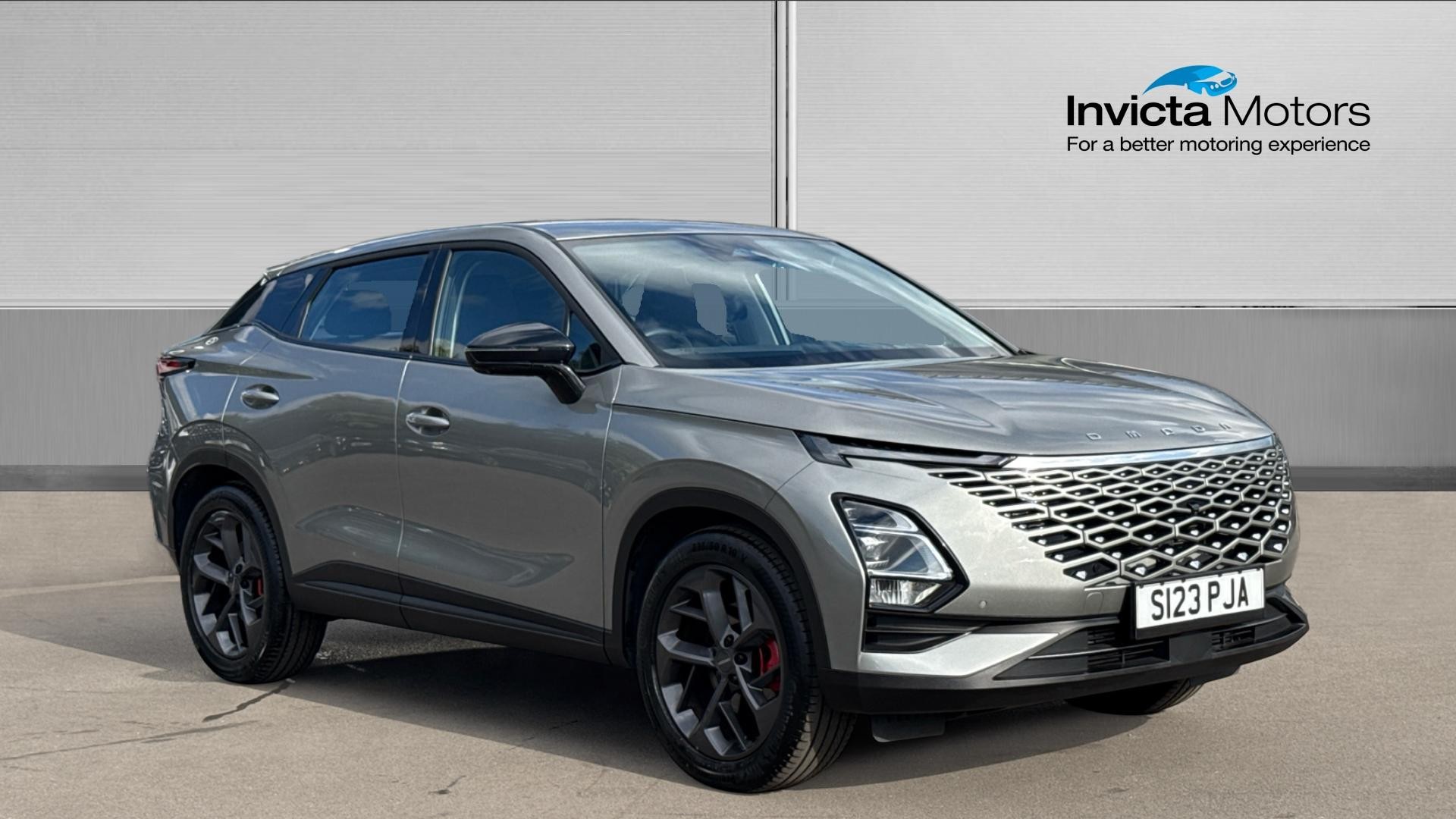 Main listing image - Chery Tiggo 8