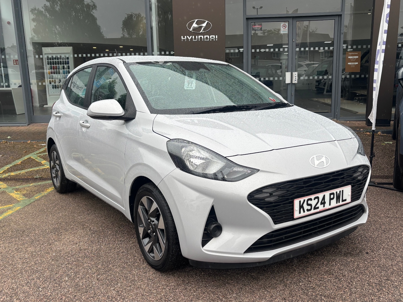 Main listing image - Hyundai i10