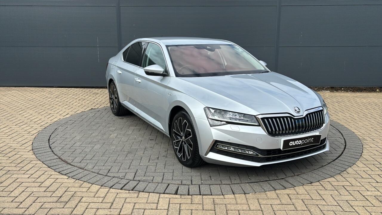 Main listing image - Skoda Superb