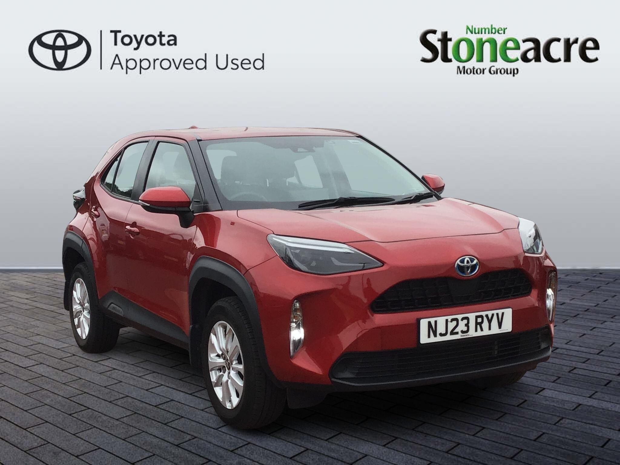 Main listing image - Toyota Yaris Cross