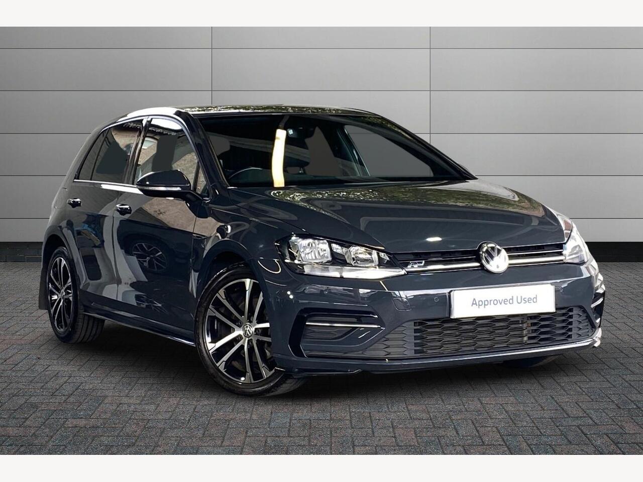 Main listing image - Volkswagen Golf