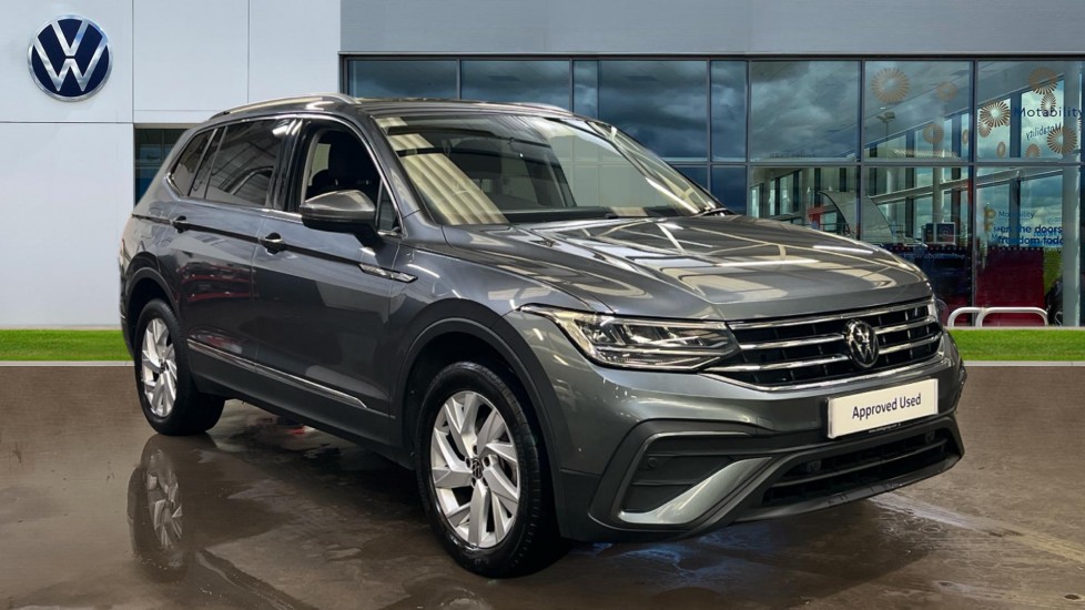 Main listing image - Volkswagen Tiguan Allspace