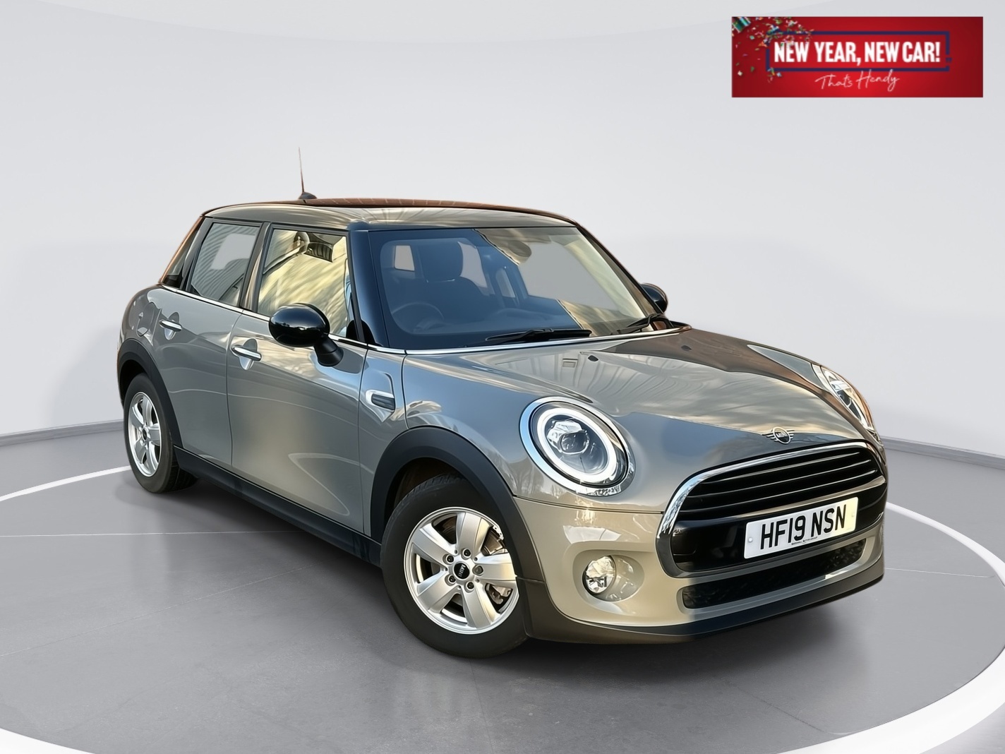 Main listing image - MINI Hatchback 5dr