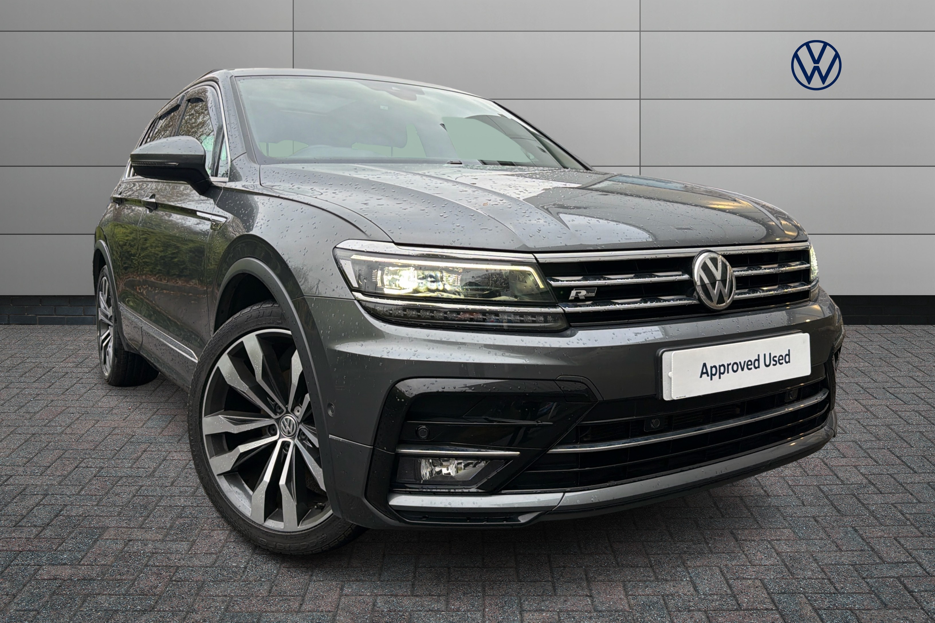 Main listing image - Volkswagen Tiguan