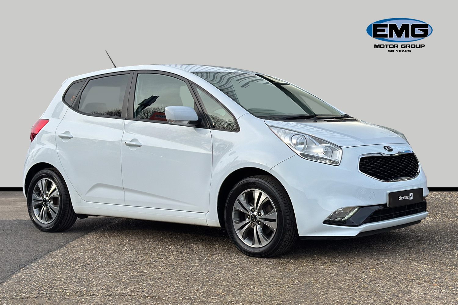 Main listing image - Kia Venga