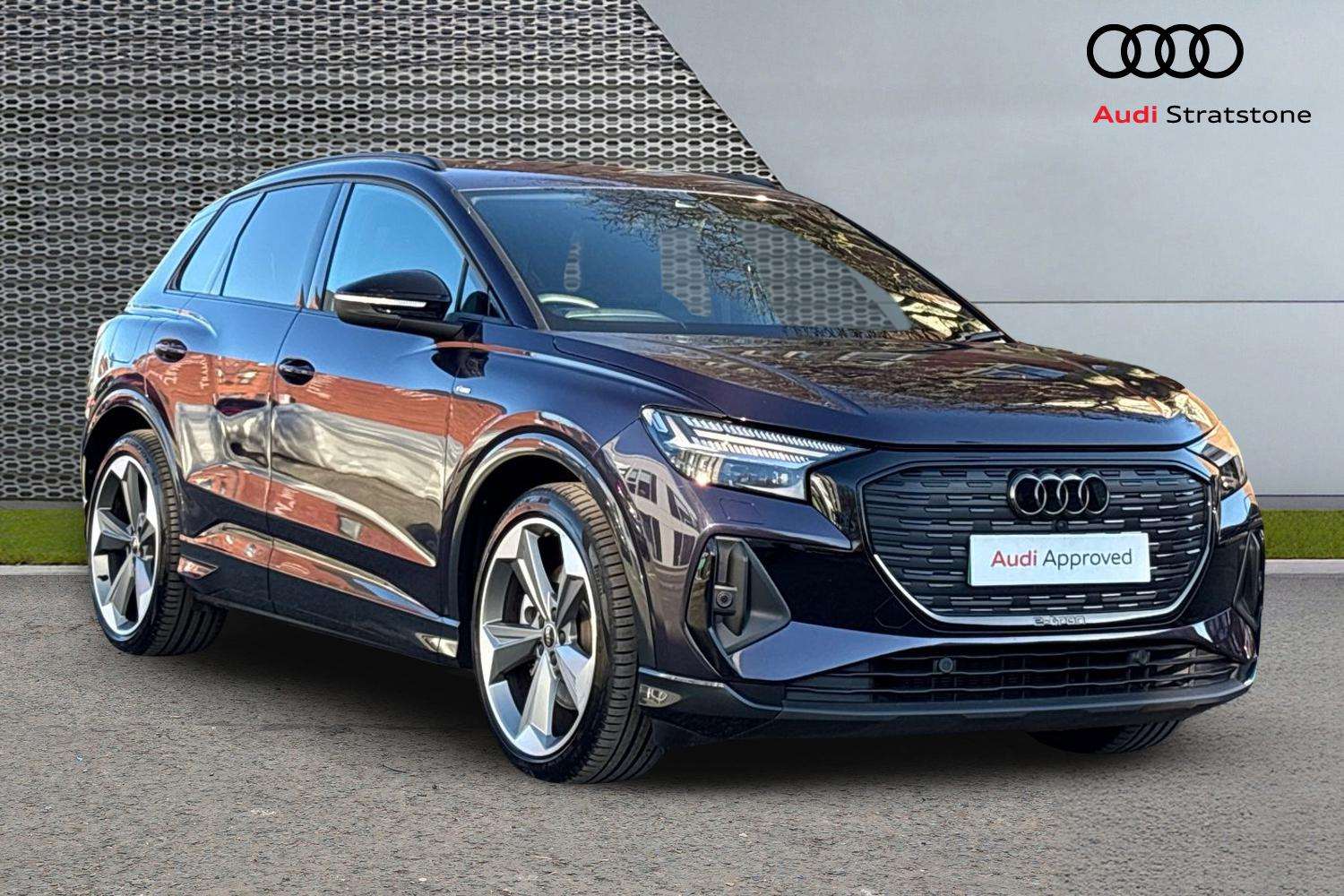 Main listing image - Audi Q4