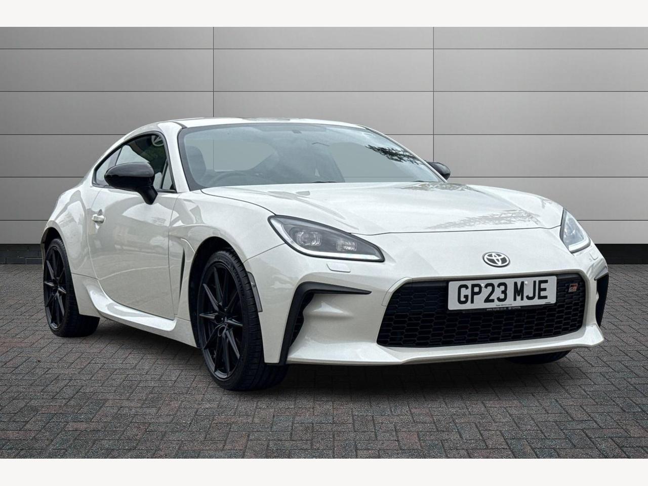 Main listing image - Toyota GR86