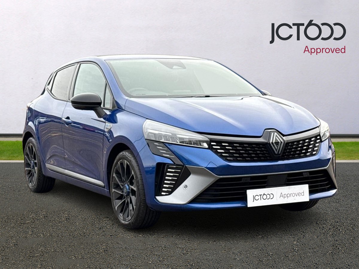 Main listing image - Renault Clio