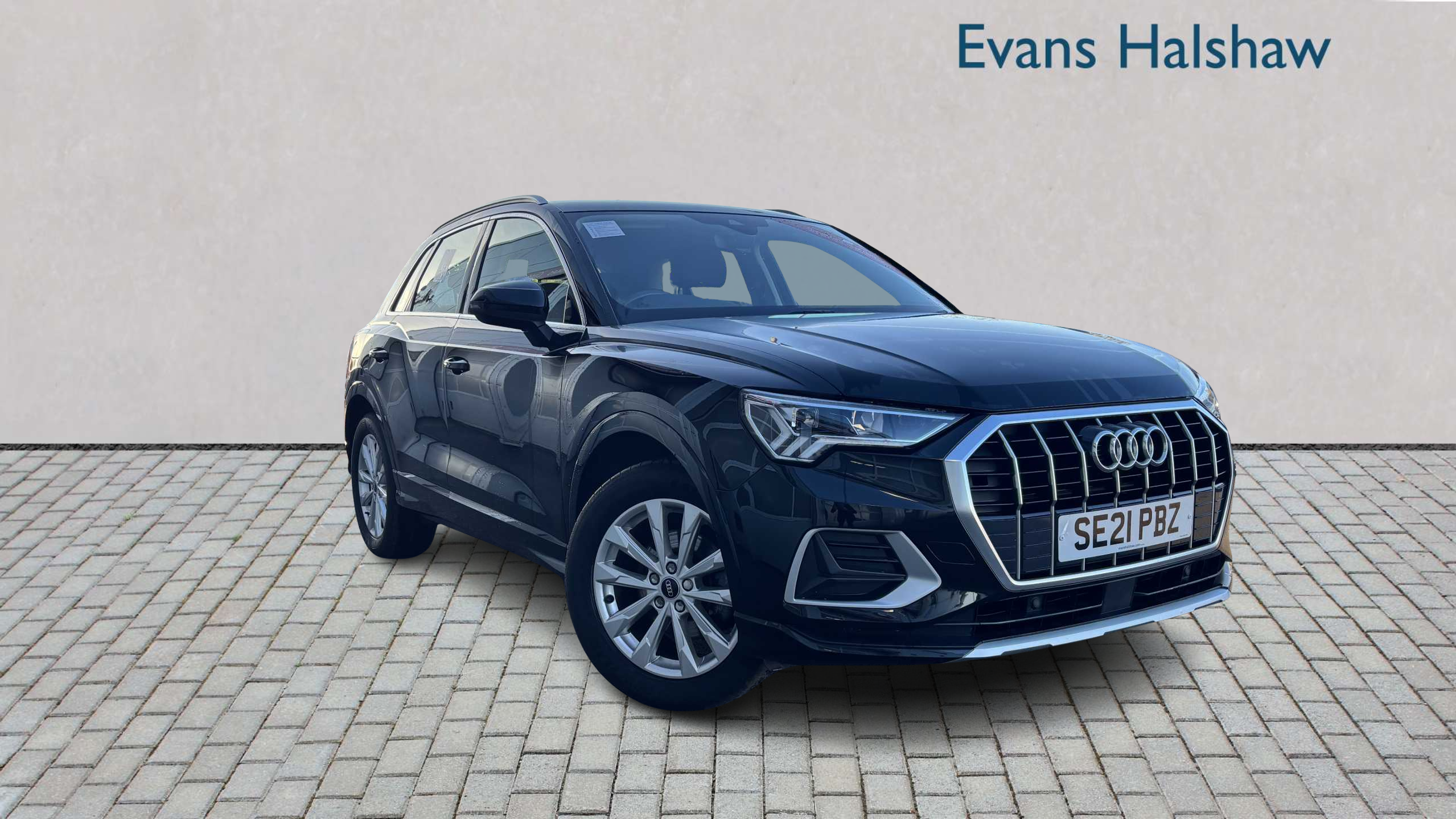 Main listing image - Audi Q3