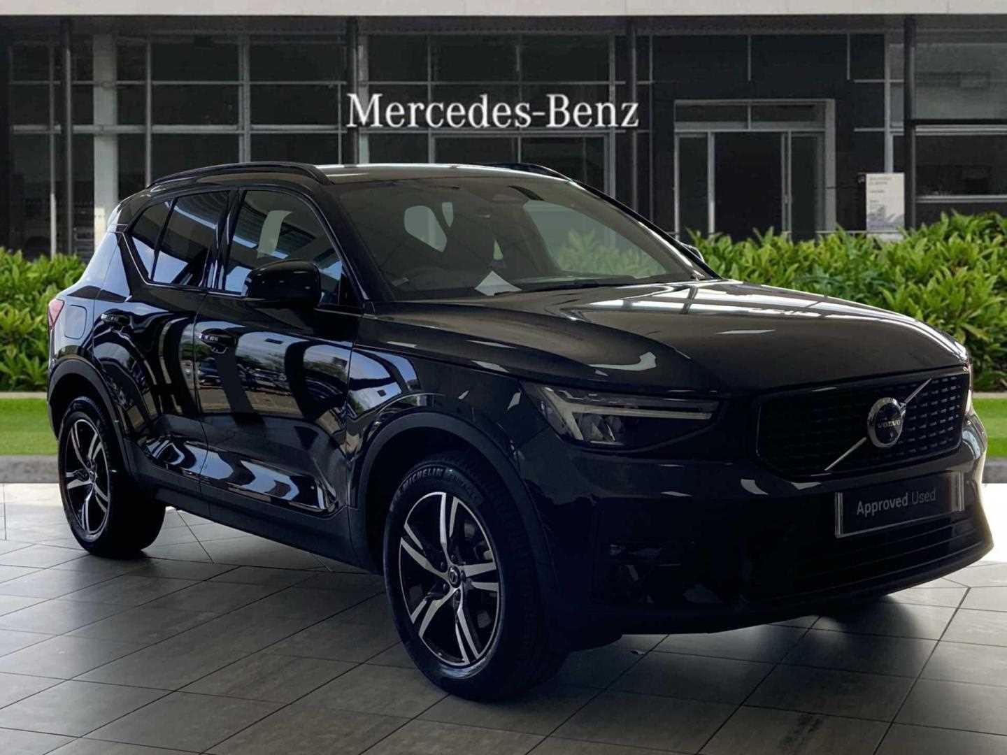 Main listing image - Volvo XC40