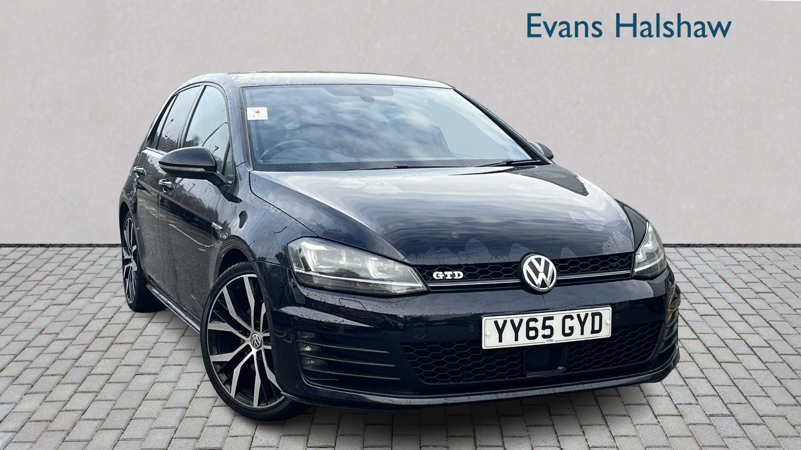 Main listing image - Volkswagen Golf