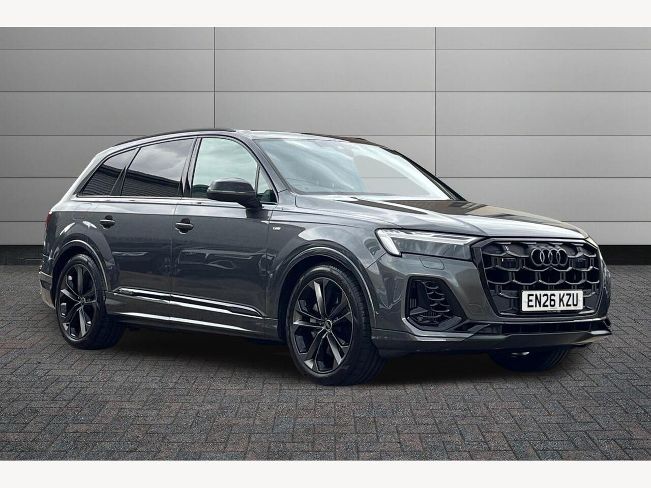 Main listing image - Audi Q7