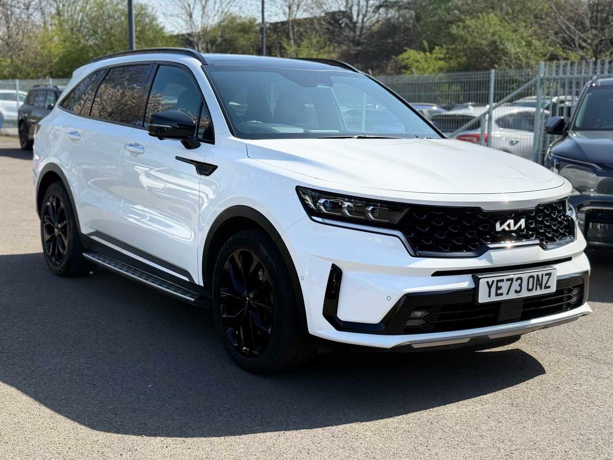 Main listing image - Kia Sorento