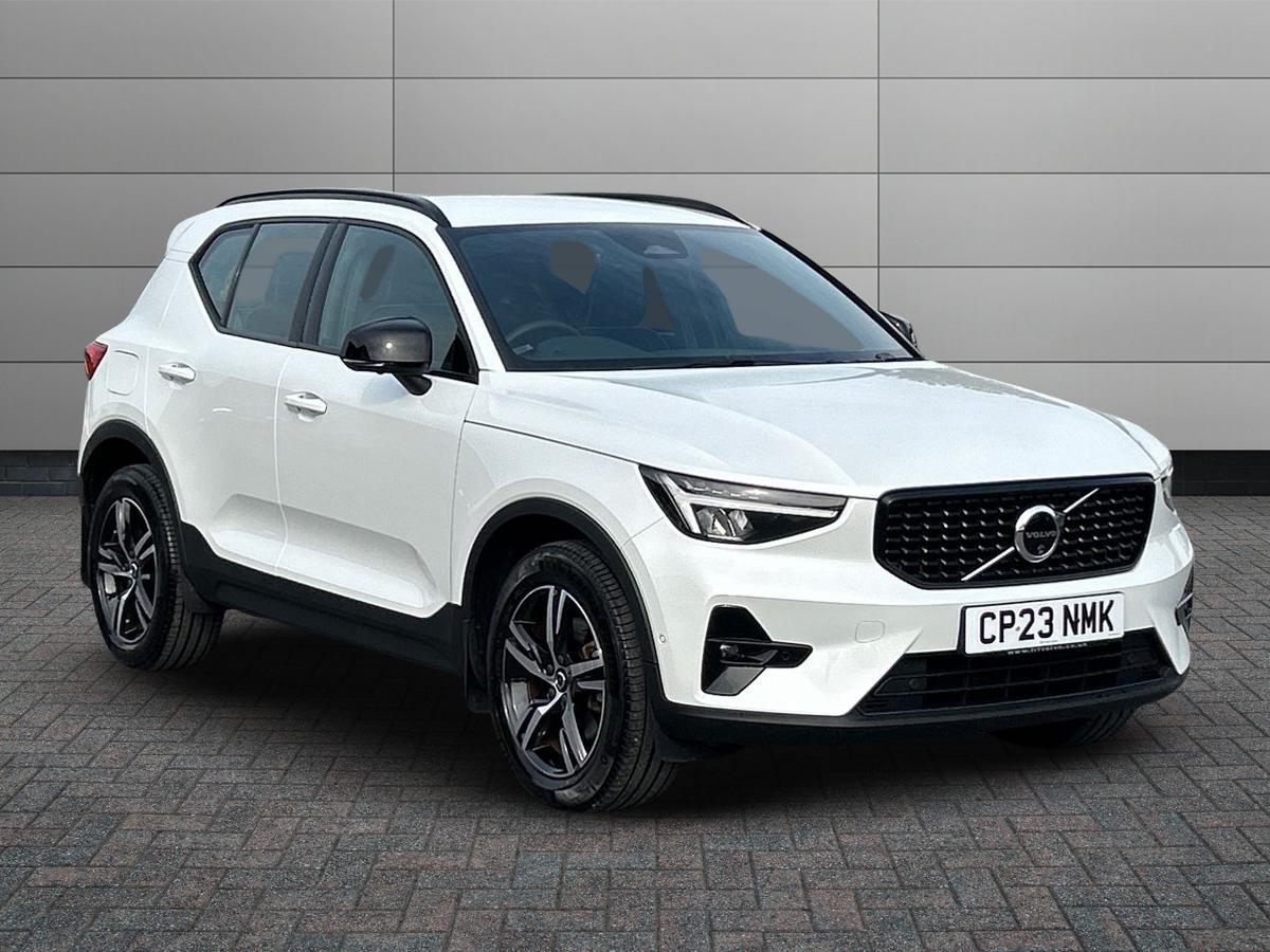 Main listing image - Volvo XC40