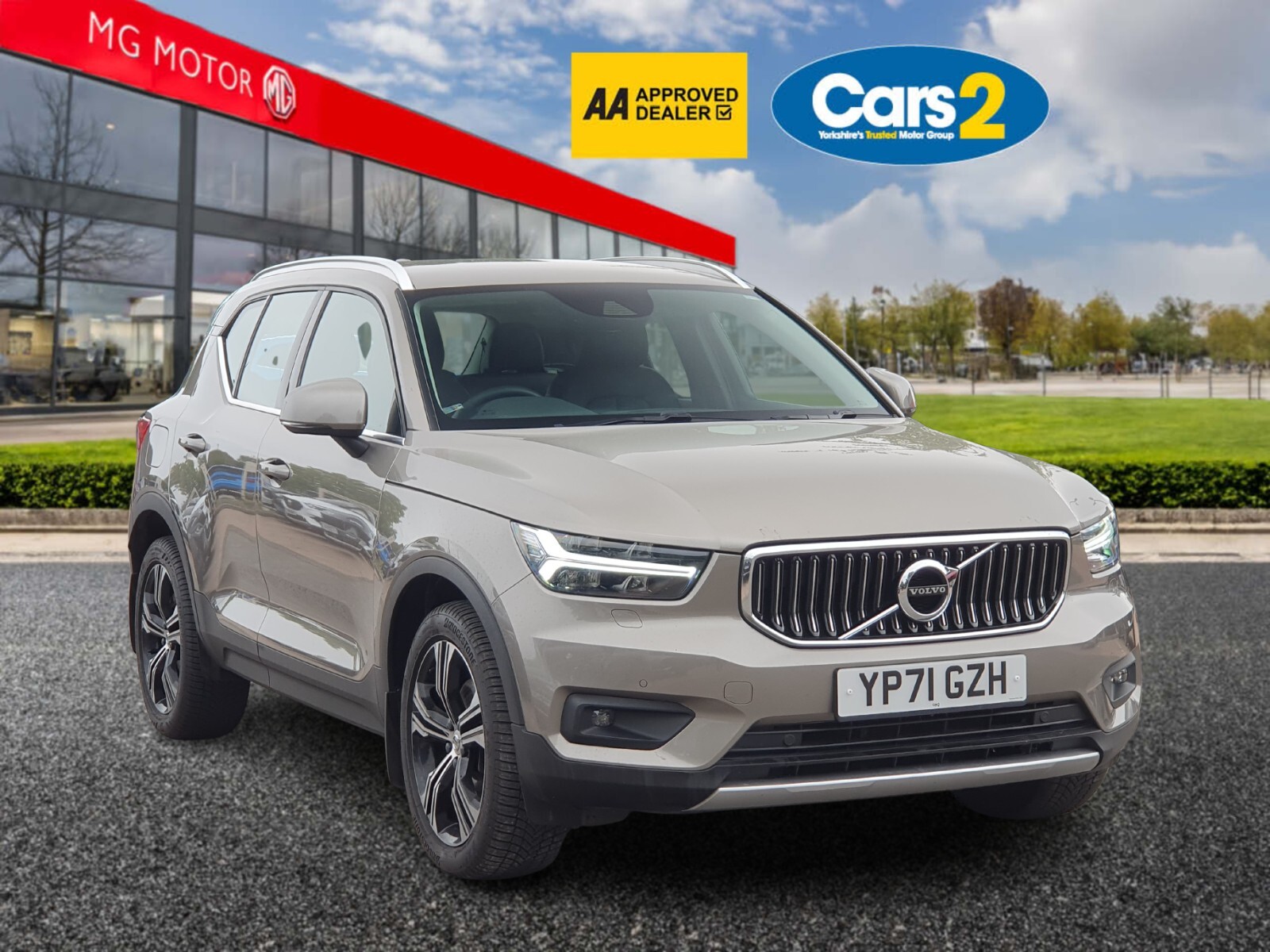 Main listing image - Volvo XC40