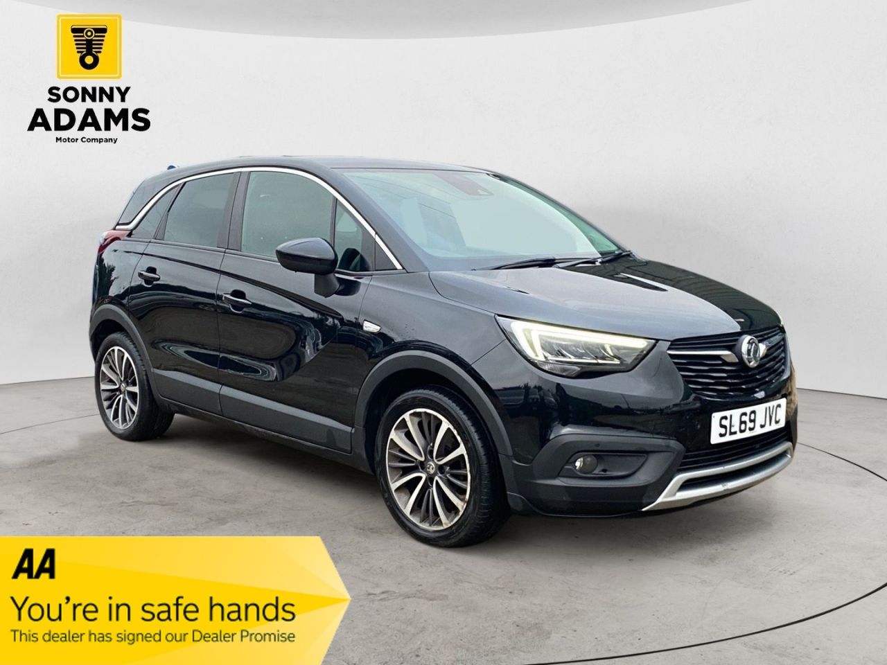 Main listing image - Vauxhall Crossland X