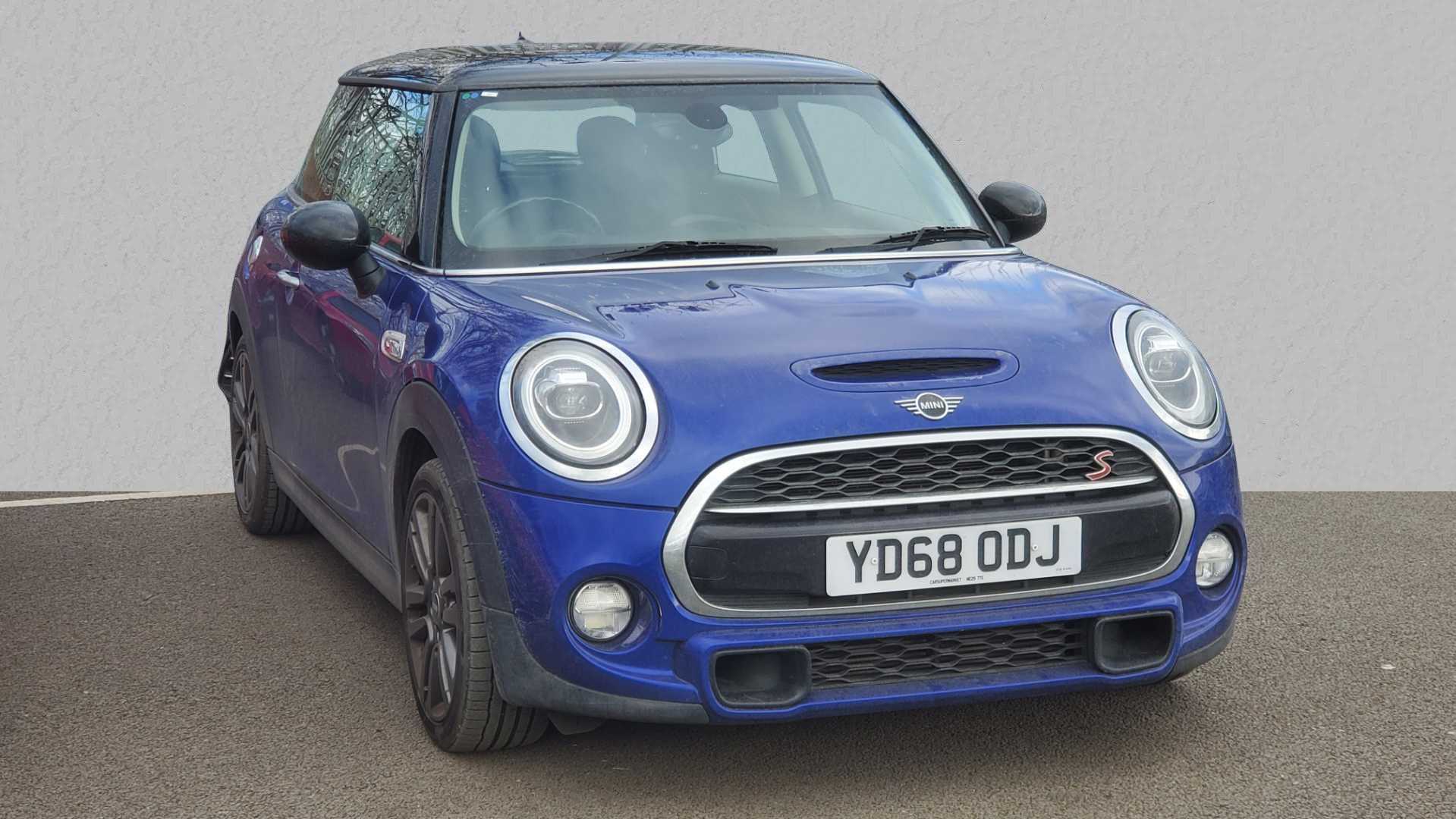 Main listing image - MINI Hatchback