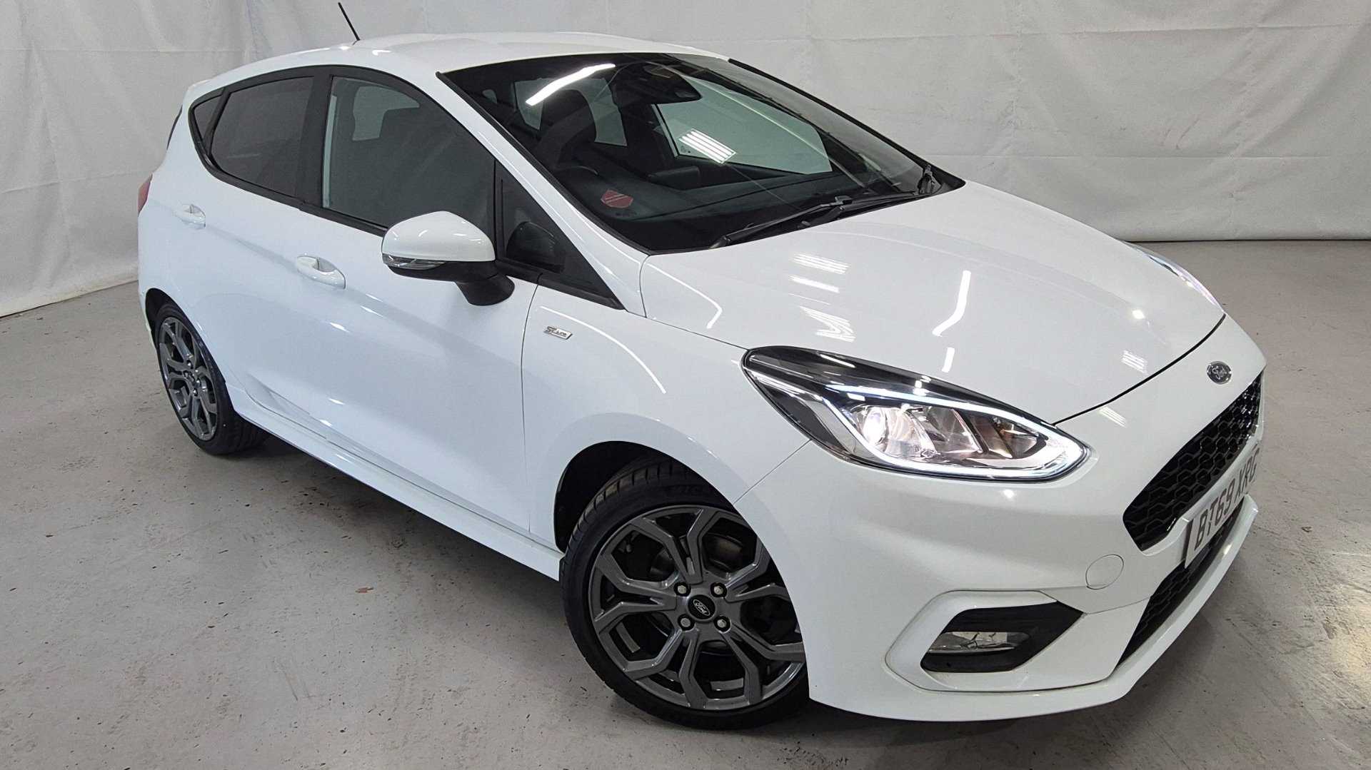 Main listing image - Ford Fiesta