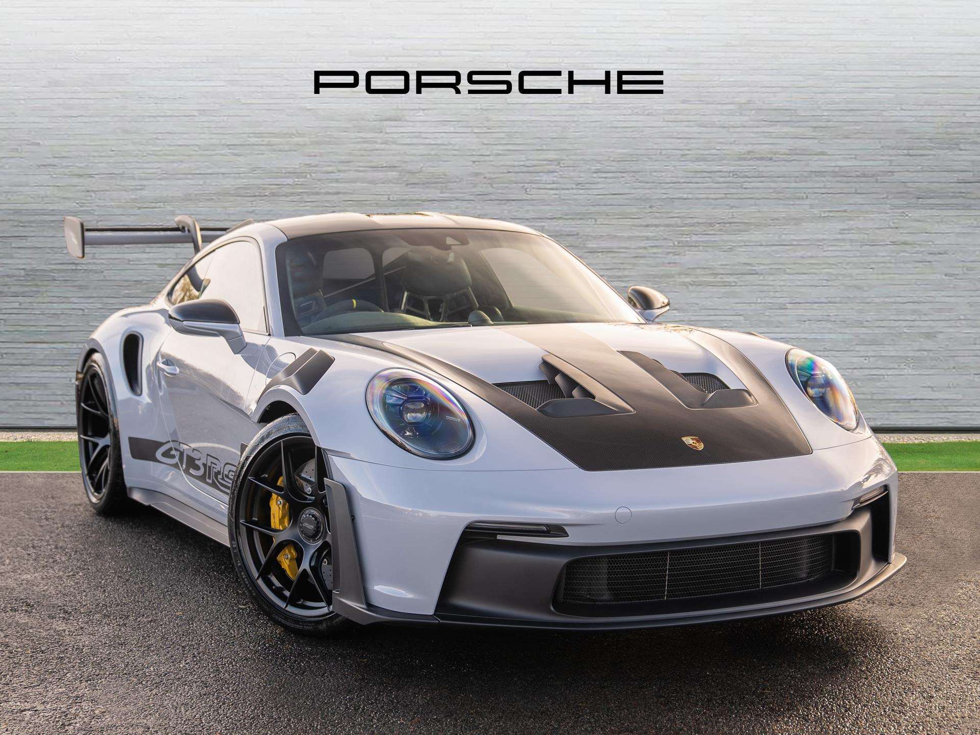 Main listing image - Porsche 911