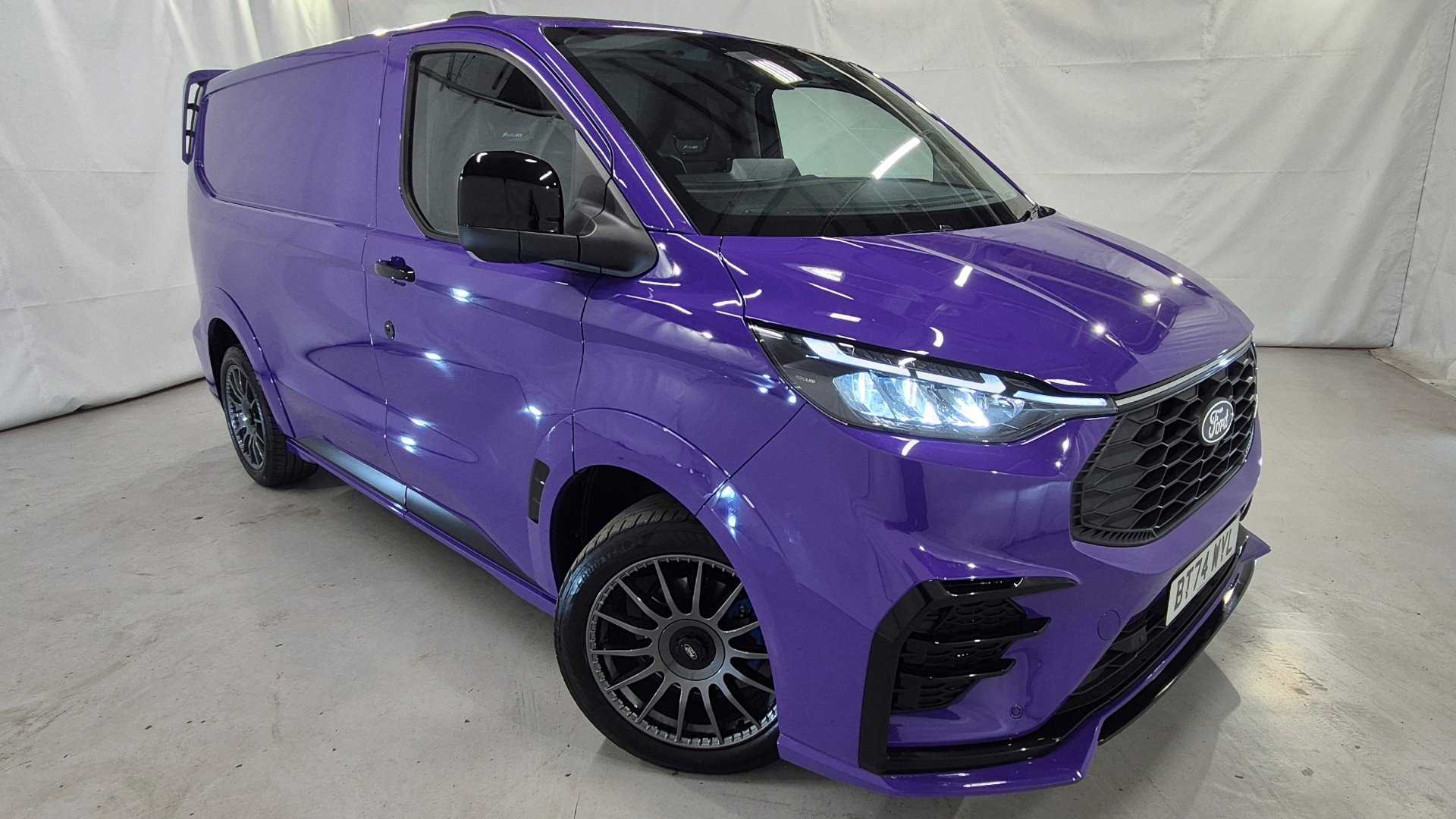 Main listing image - Ford Transit Custom