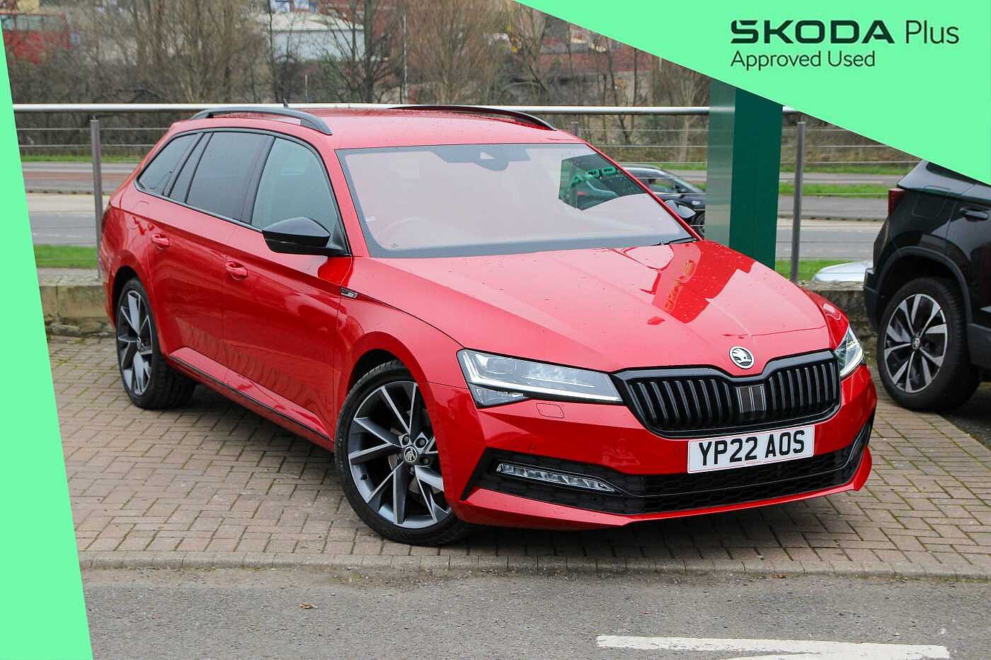 Main listing image - Skoda Superb Estate