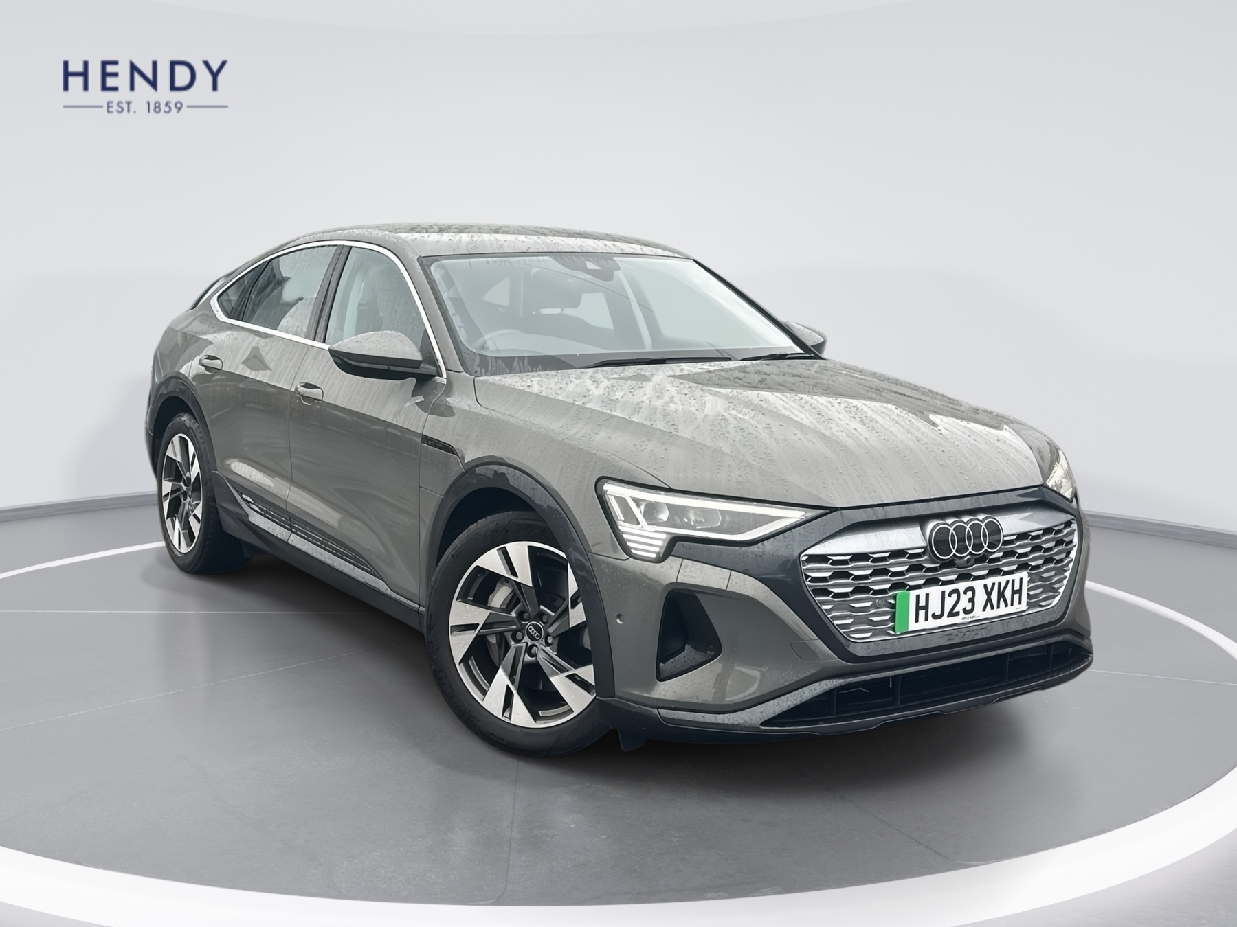 Main listing image - Audi Q8 e-tron