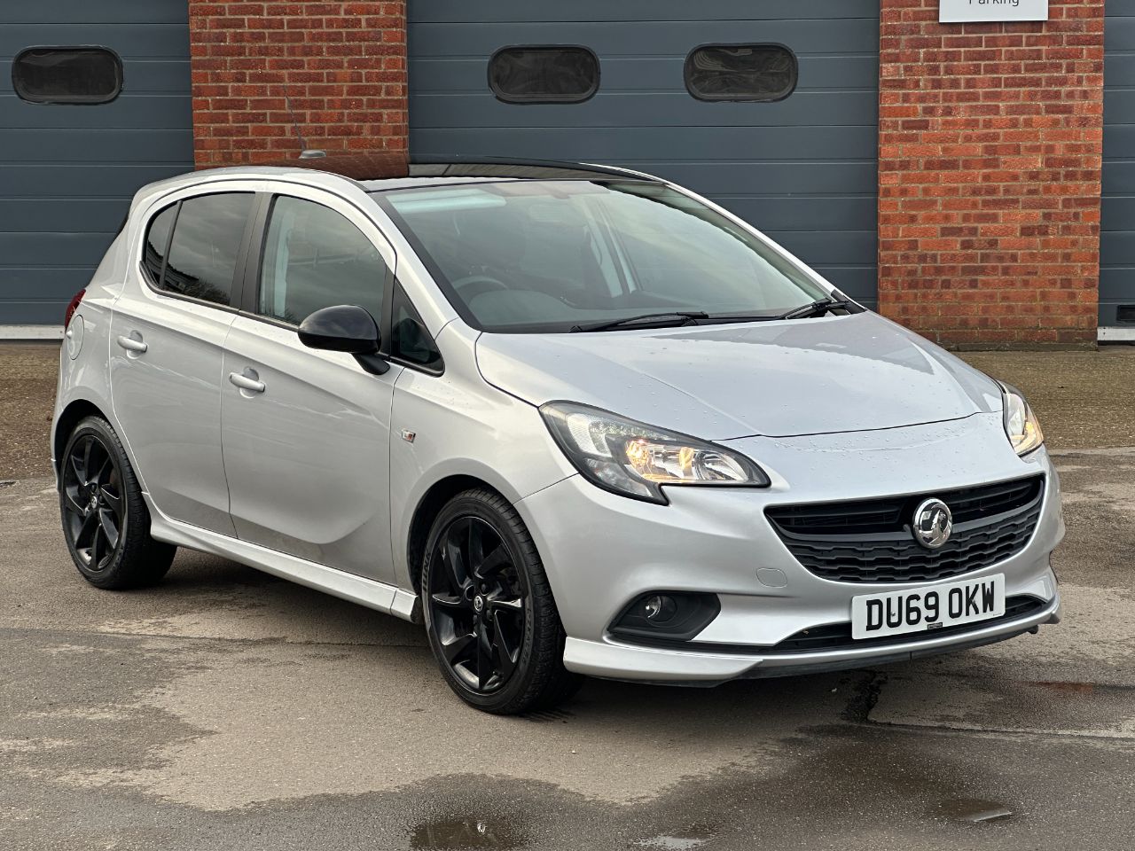 Main listing image - Vauxhall Corsa