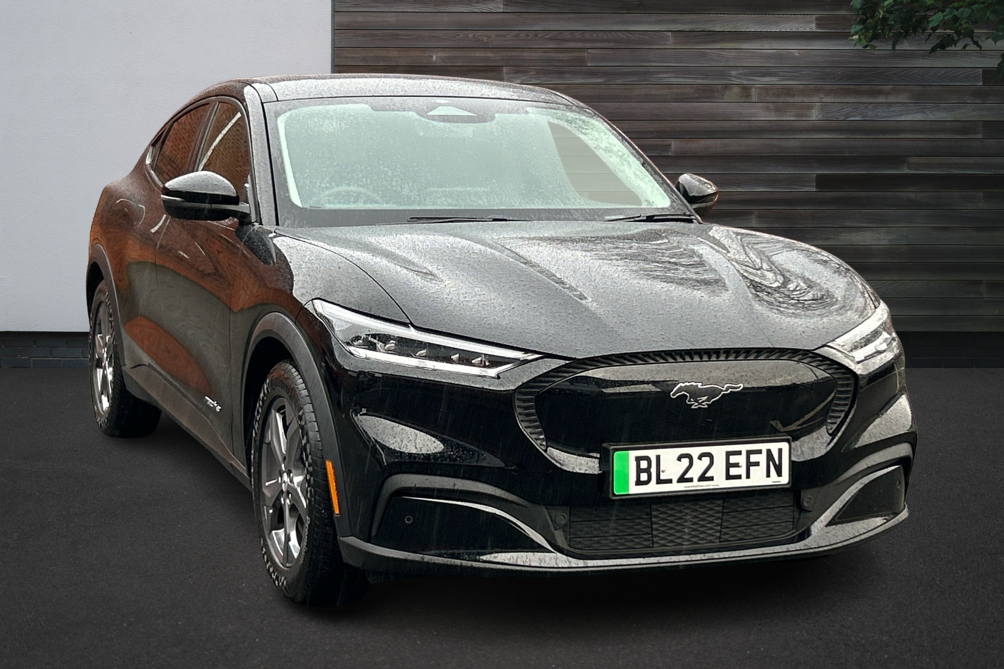 Main listing image - Ford Mustang Mach-E