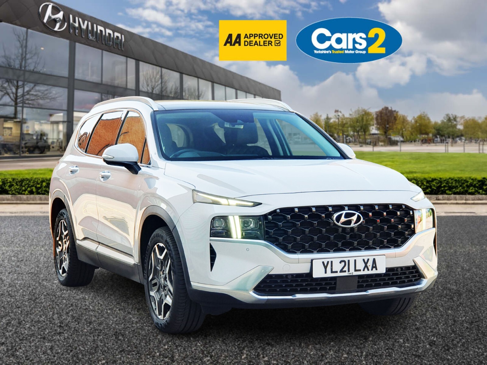 Main listing image - Hyundai Santa Fe