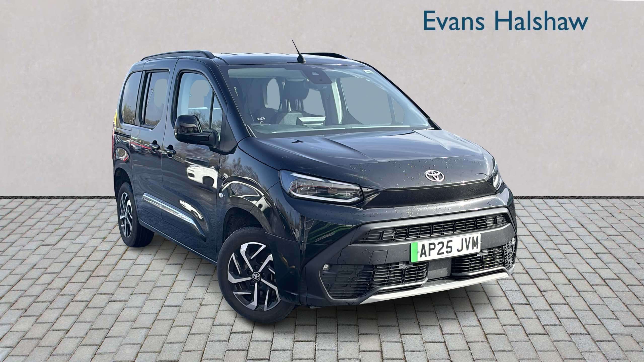 Main listing image - Toyota Proace City Verso