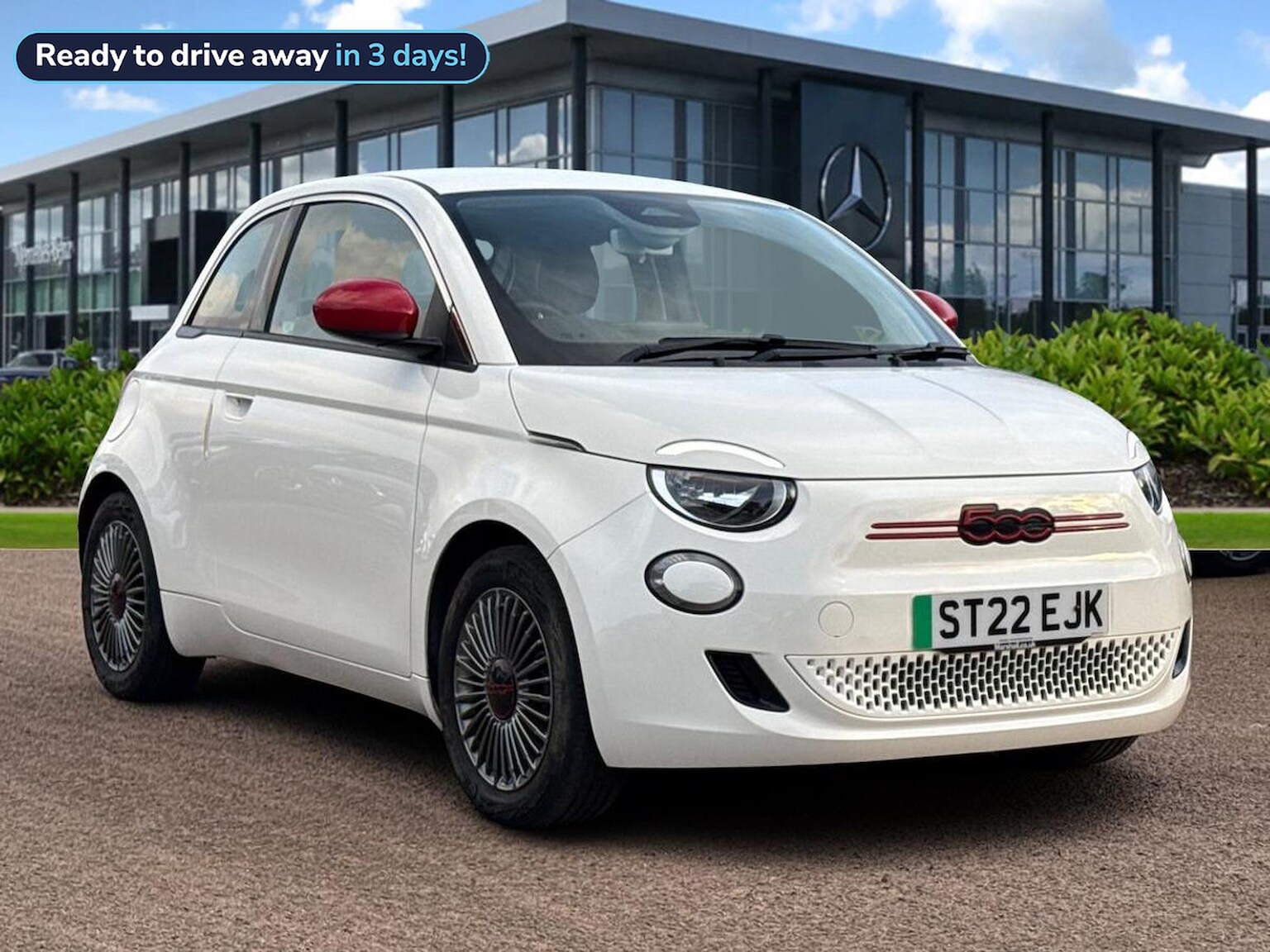 Main listing image - Fiat 500 Electric