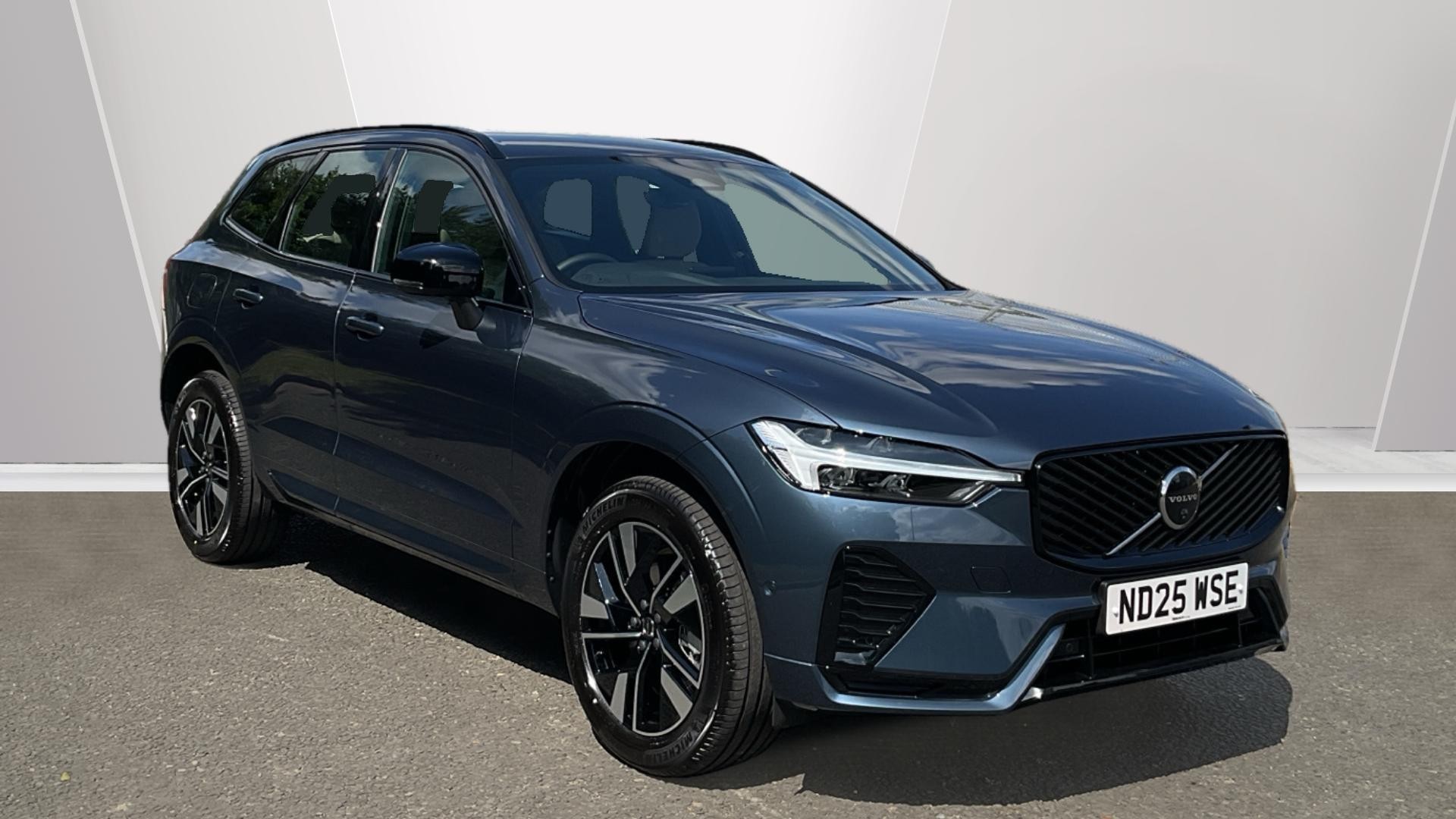 Main listing image - Volvo XC60