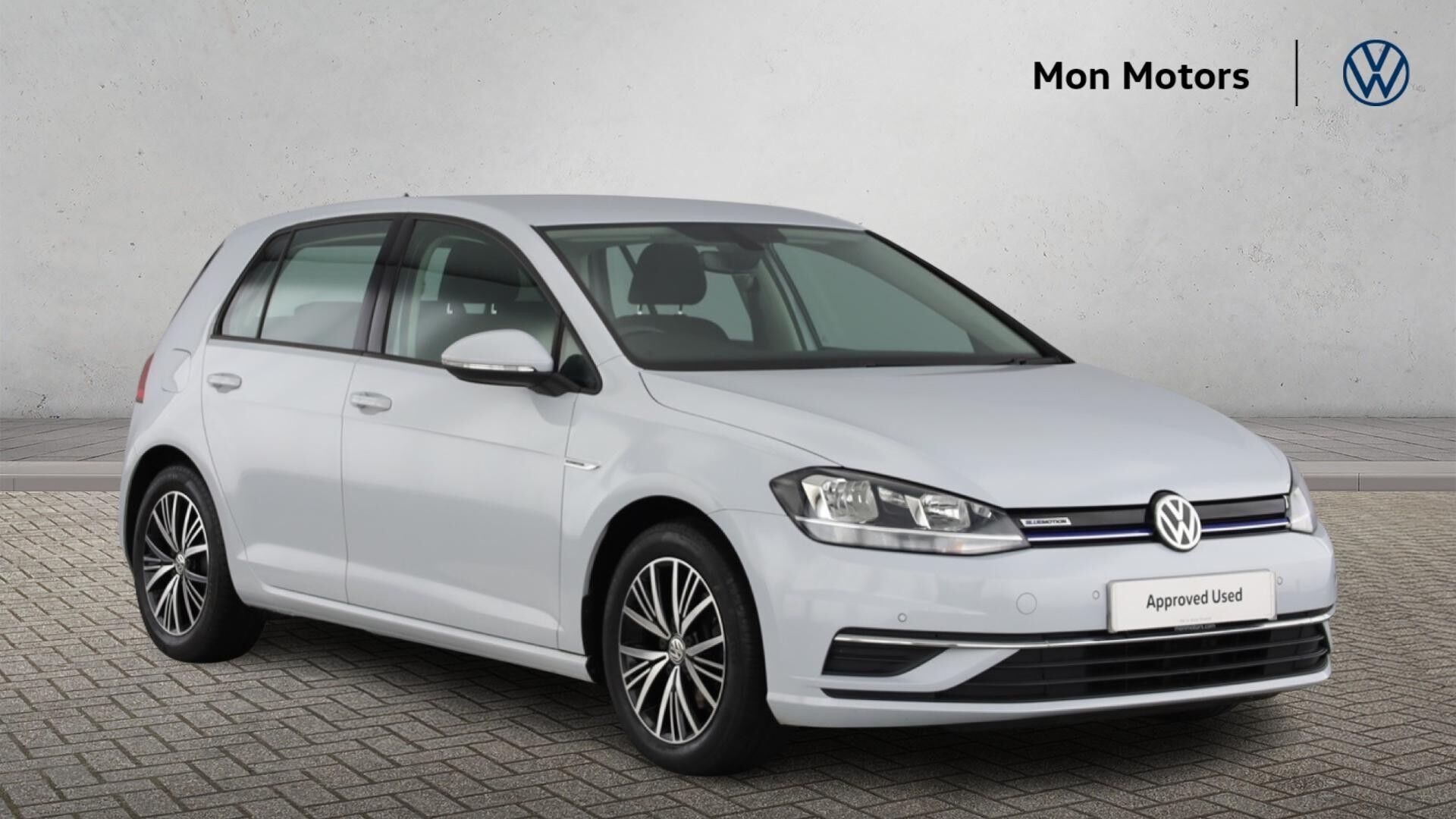Main listing image - Volkswagen Golf
