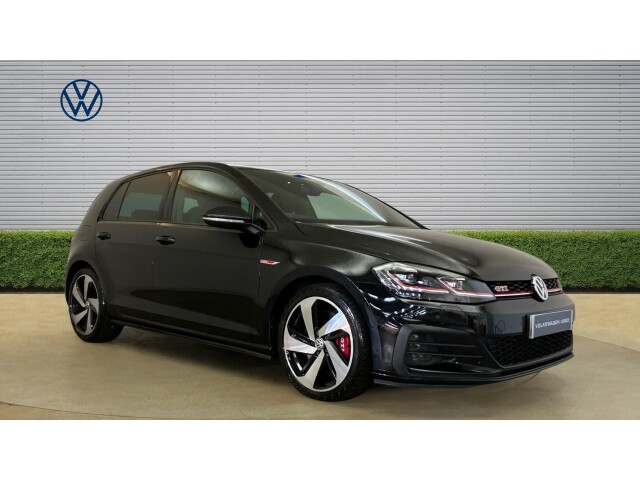 Main listing image - Volkswagen Golf