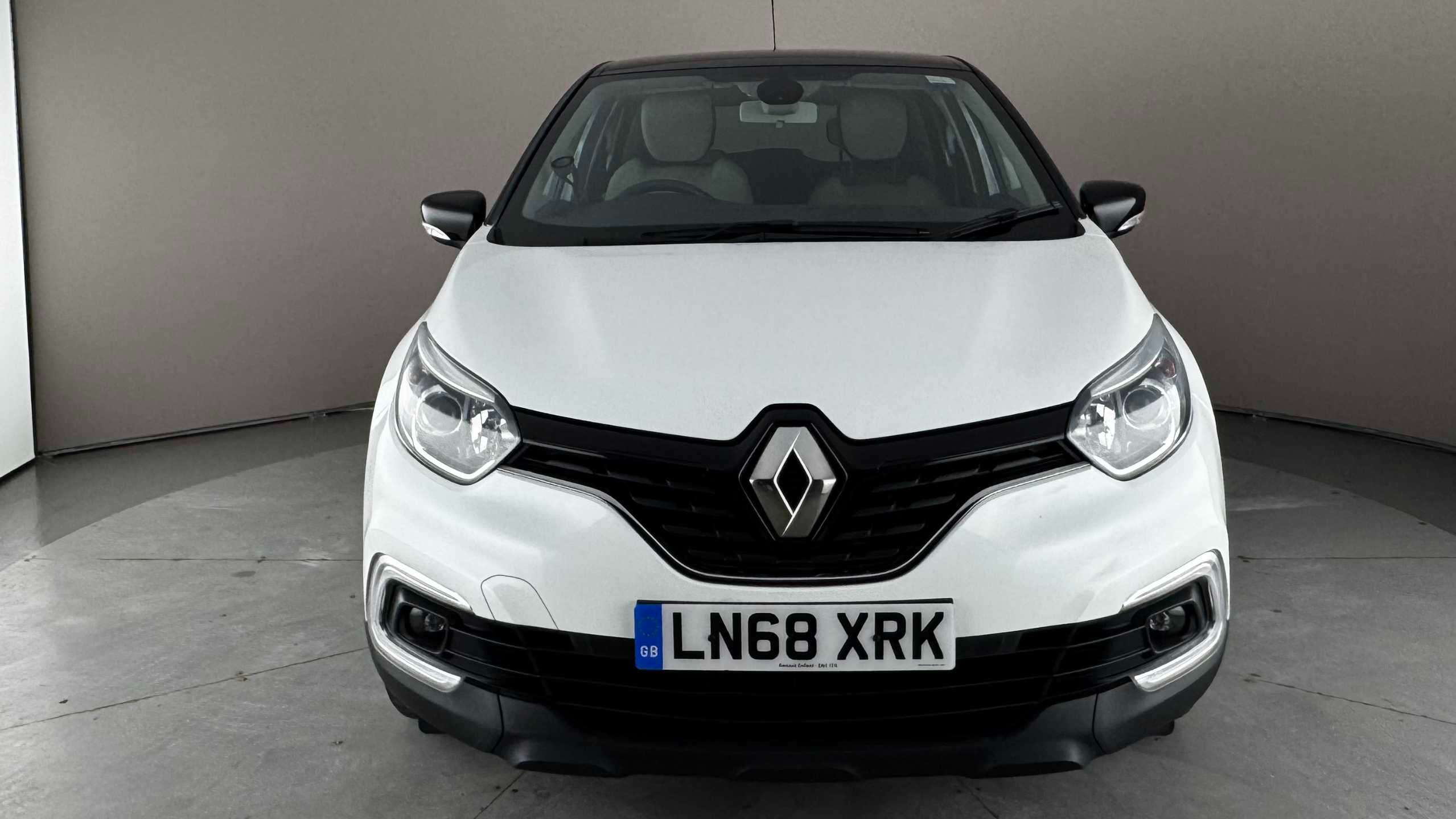 Main listing image - Renault Captur