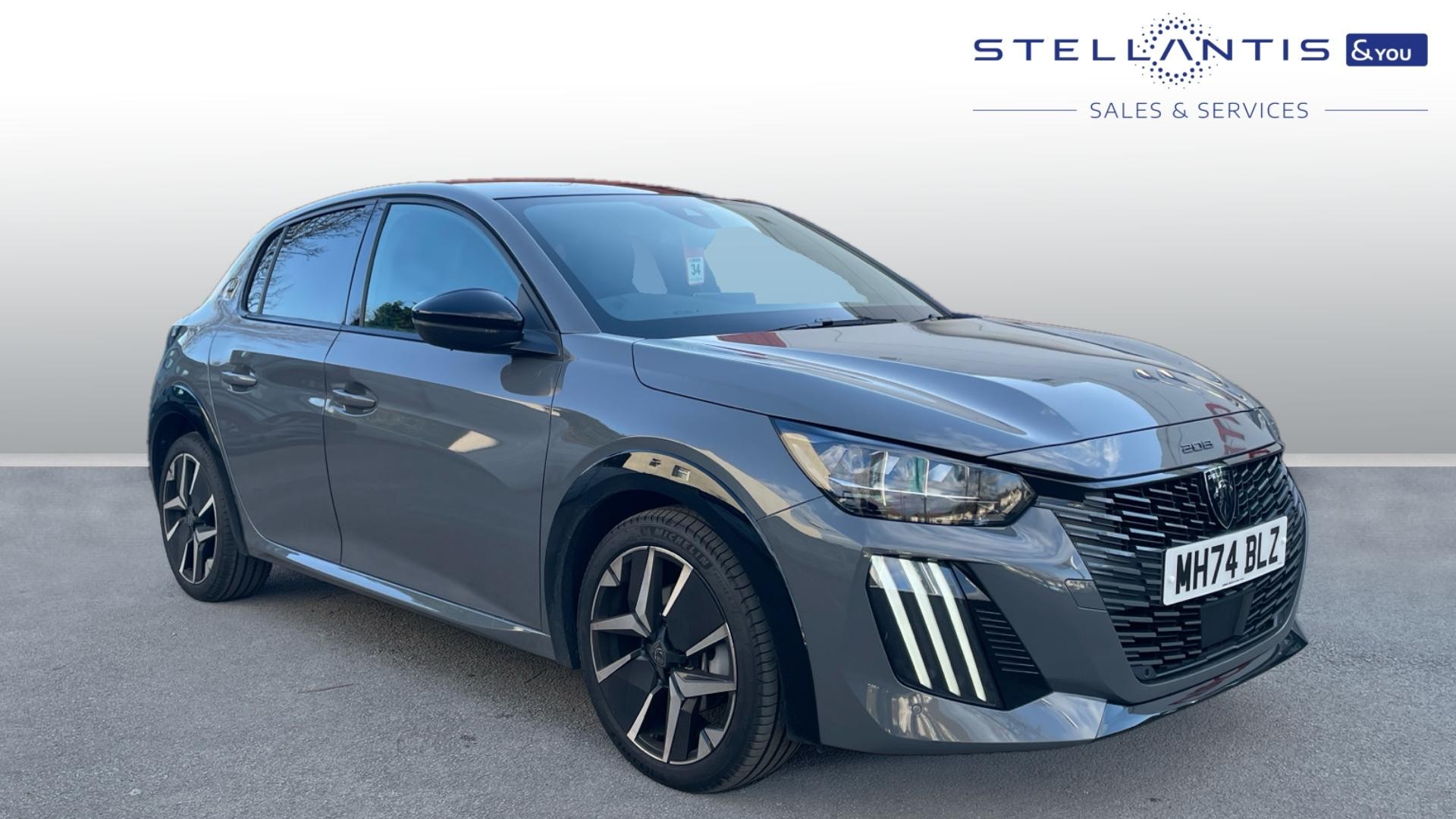 Main listing image - Peugeot 208